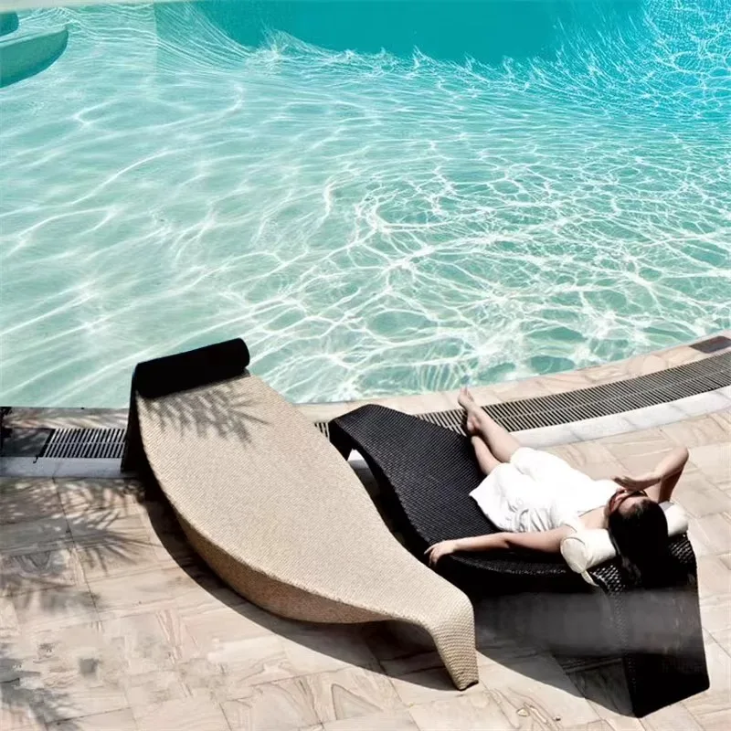 Modern Luxury Outdoor PE Rattan Sun Lounger Bed Multi-Use Leisure Chair Pool Side Durable UV Resistant Balcony Courtyard