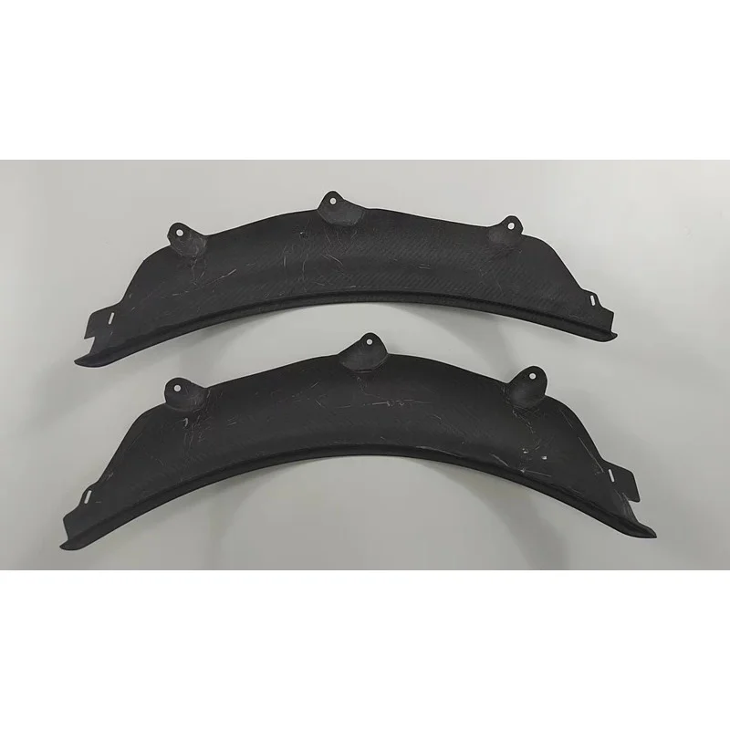 Sopracciglio con rivestimento dell'arco ruota svasato in carbonio a secco per montaggio Peect G80 M3