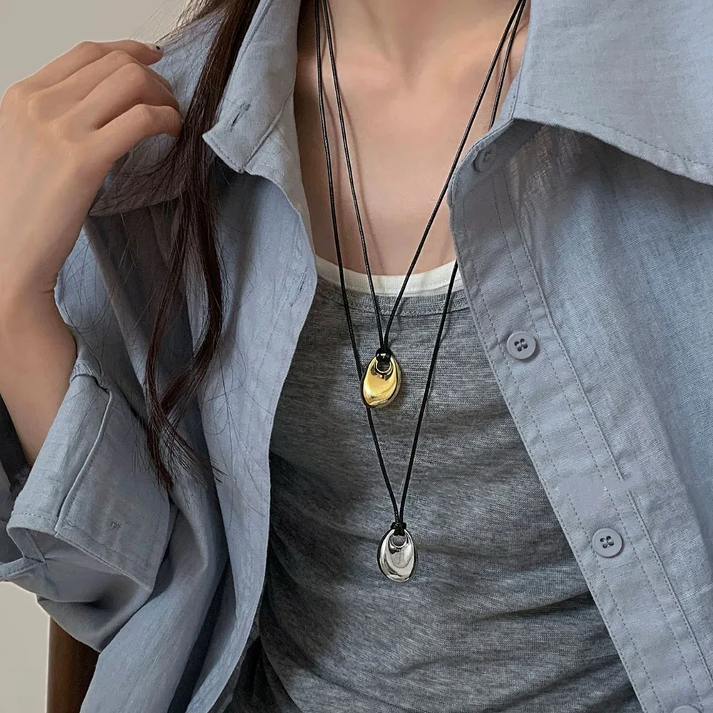 Pretty Cute Design Black Cord Irregular Metal Pendant Necklace for Women Long Style Adjustable Sweater Chain Jewelry