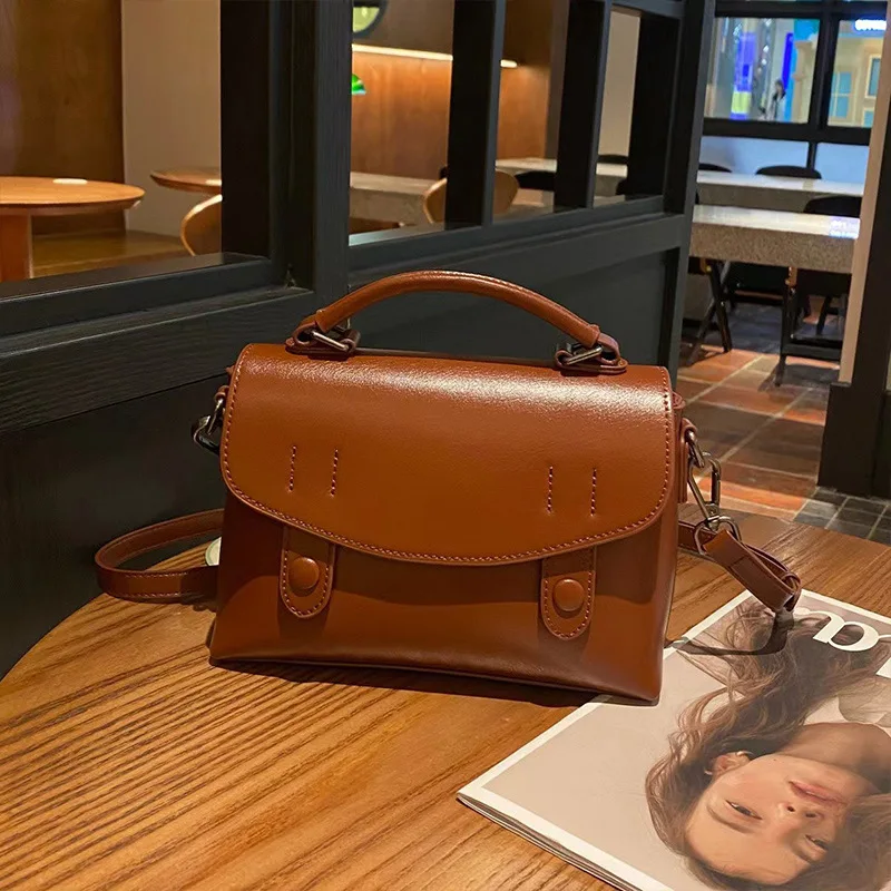 

Europe and the United States retro leather messenger bag women's small square bag new texture cowhide women's bag single shoulde