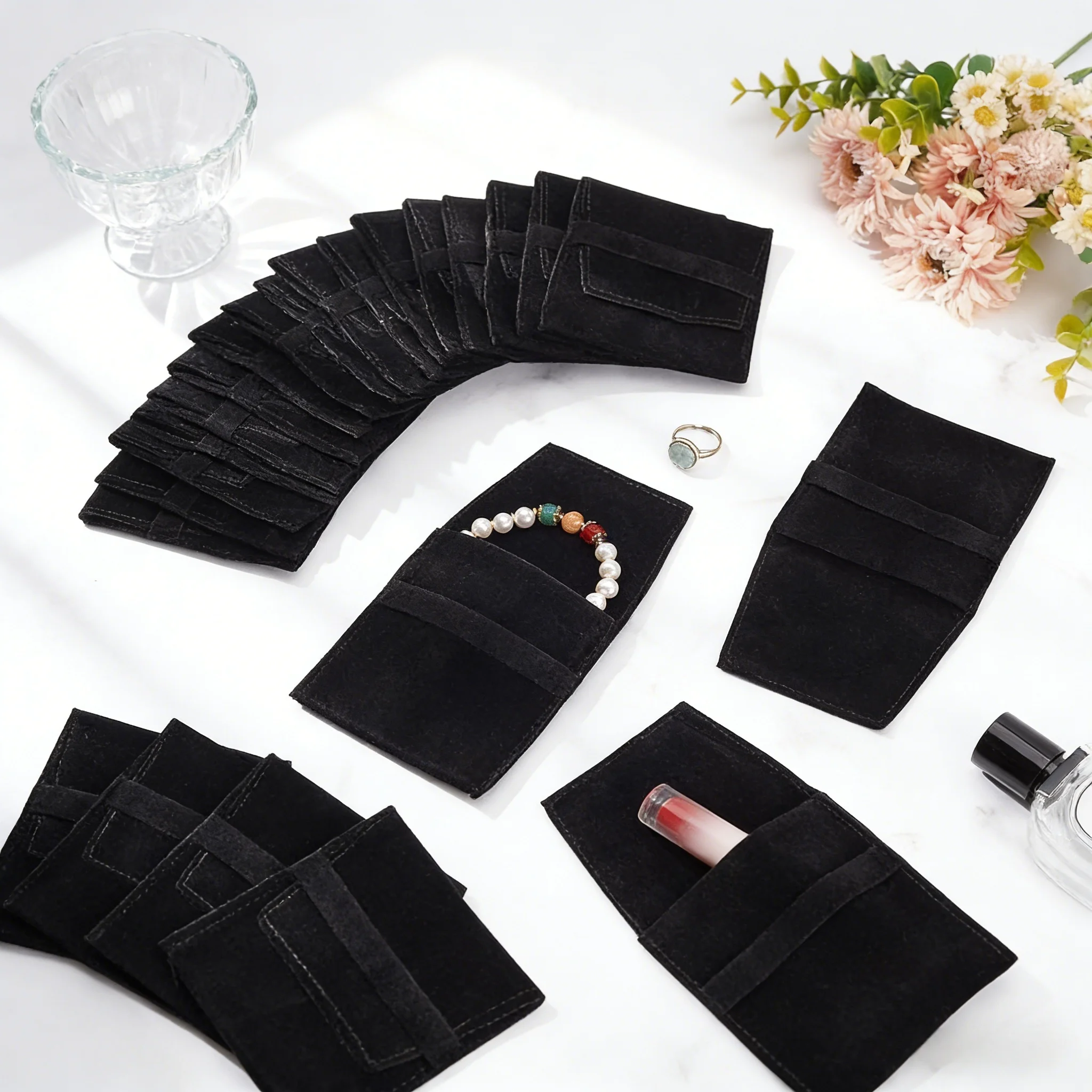 

40Pcs Black Velvet Microfiber Jewelry Pouches 8x8cm, Foldable Envelope Flap Bags for Jewelry Packaging
