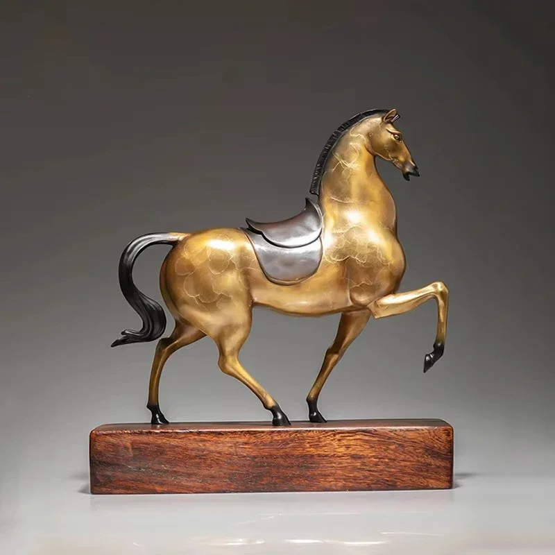 All-yellow bronze horse decoration elegant desktop decoration, office learning handmade metal, craftsmanship years copper