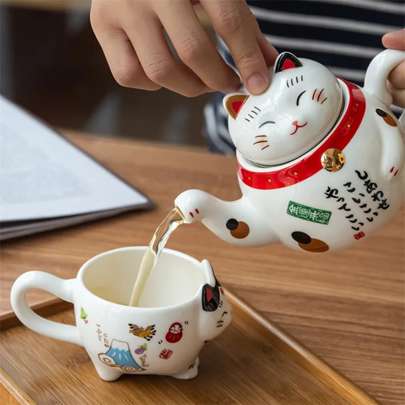 Japanese Cute Lucky Cat Porcelain Tea Set Creative Maneki Neko Ceramic Tea Cup Pot with Strainer Creative Teapot Coffee Mug