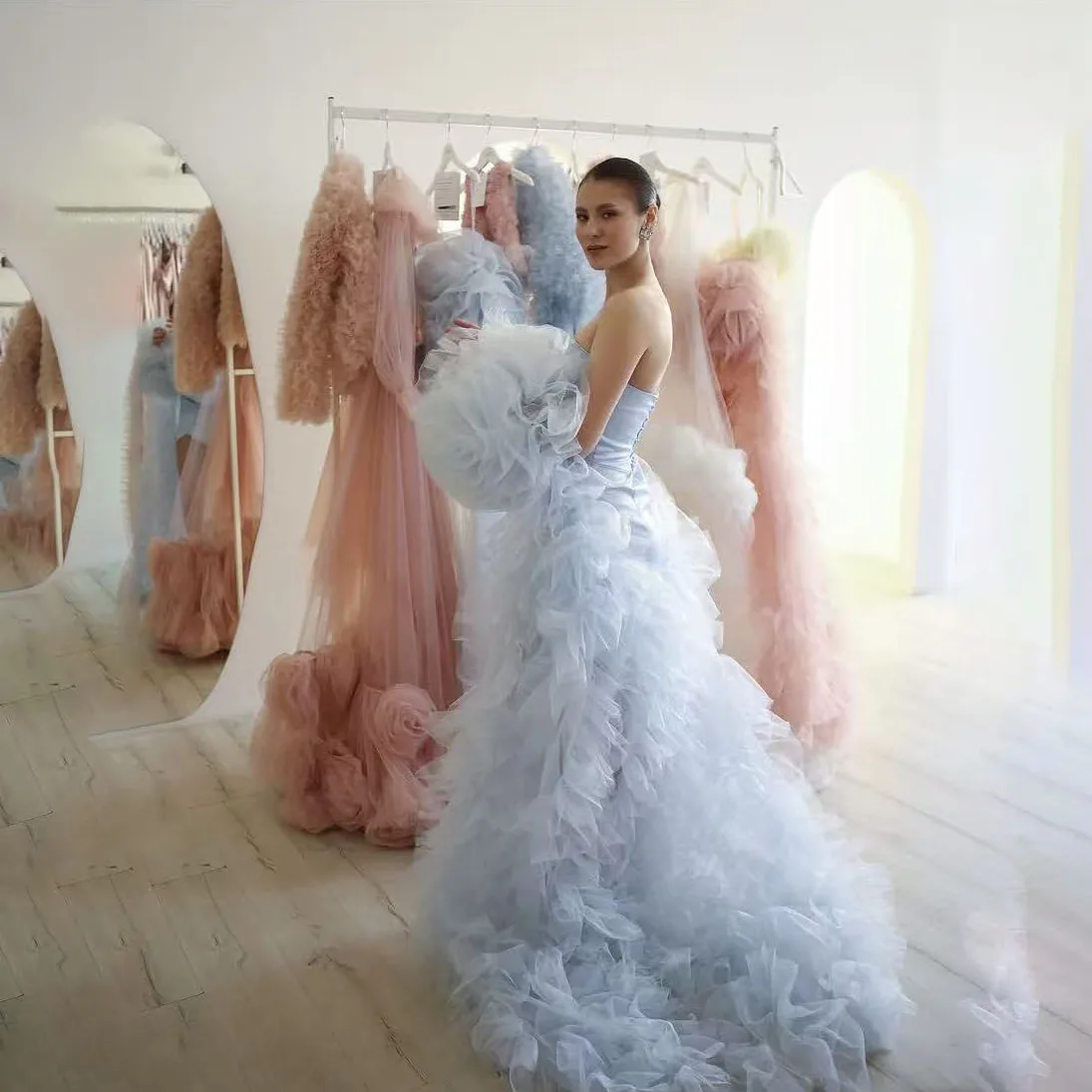 Chic Sky Blue Multi Layered Tulle Long Jacket Women Wedding Photography Jacket Dresses Full Volume Robe Cloak Layered