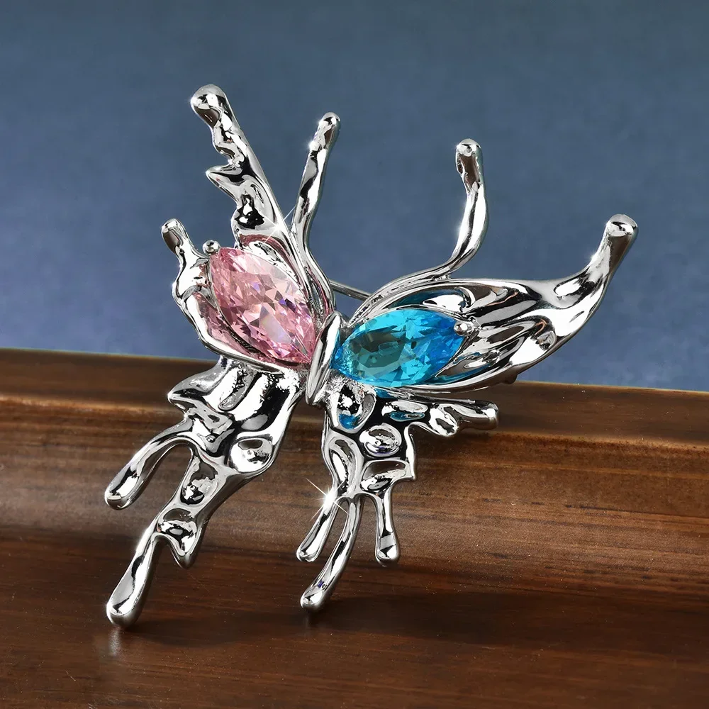 Goccioline d'acqua fused, corpetti di cristallo, cappotti, spille e accessori per abiti, spille da donna fredde ed eleganti