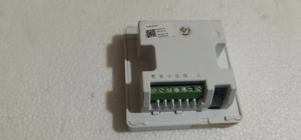 

Suitable for Gree fan coil unit display board Z5N2002F 300001061153