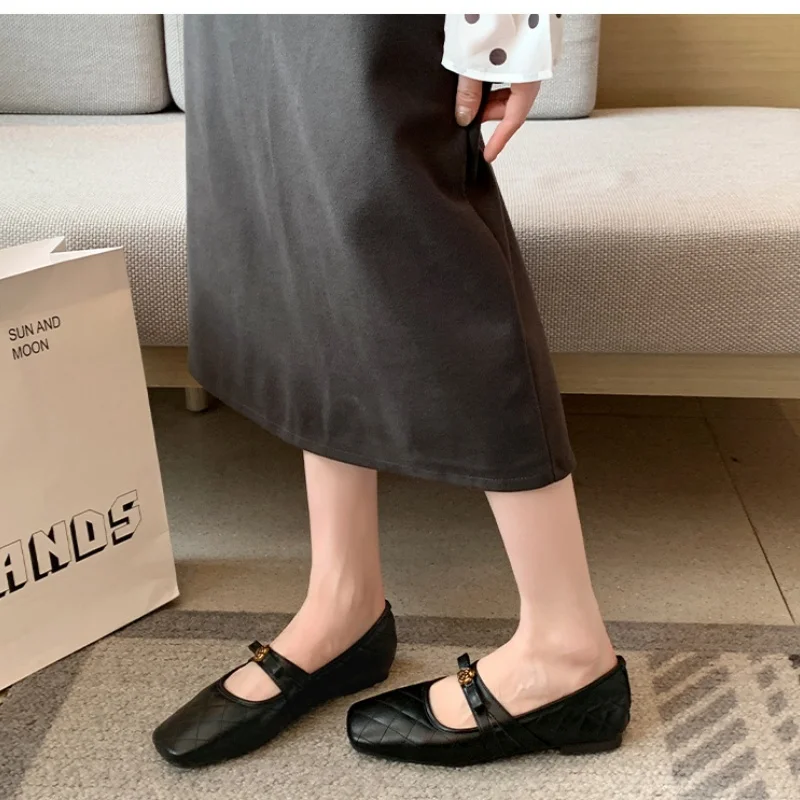 Women Quilted Mary Jane Flat Shoes Square Toe Single Strap Ballet Flats Vintage Gold Flower Buckle Ladies Soft Leather Casual