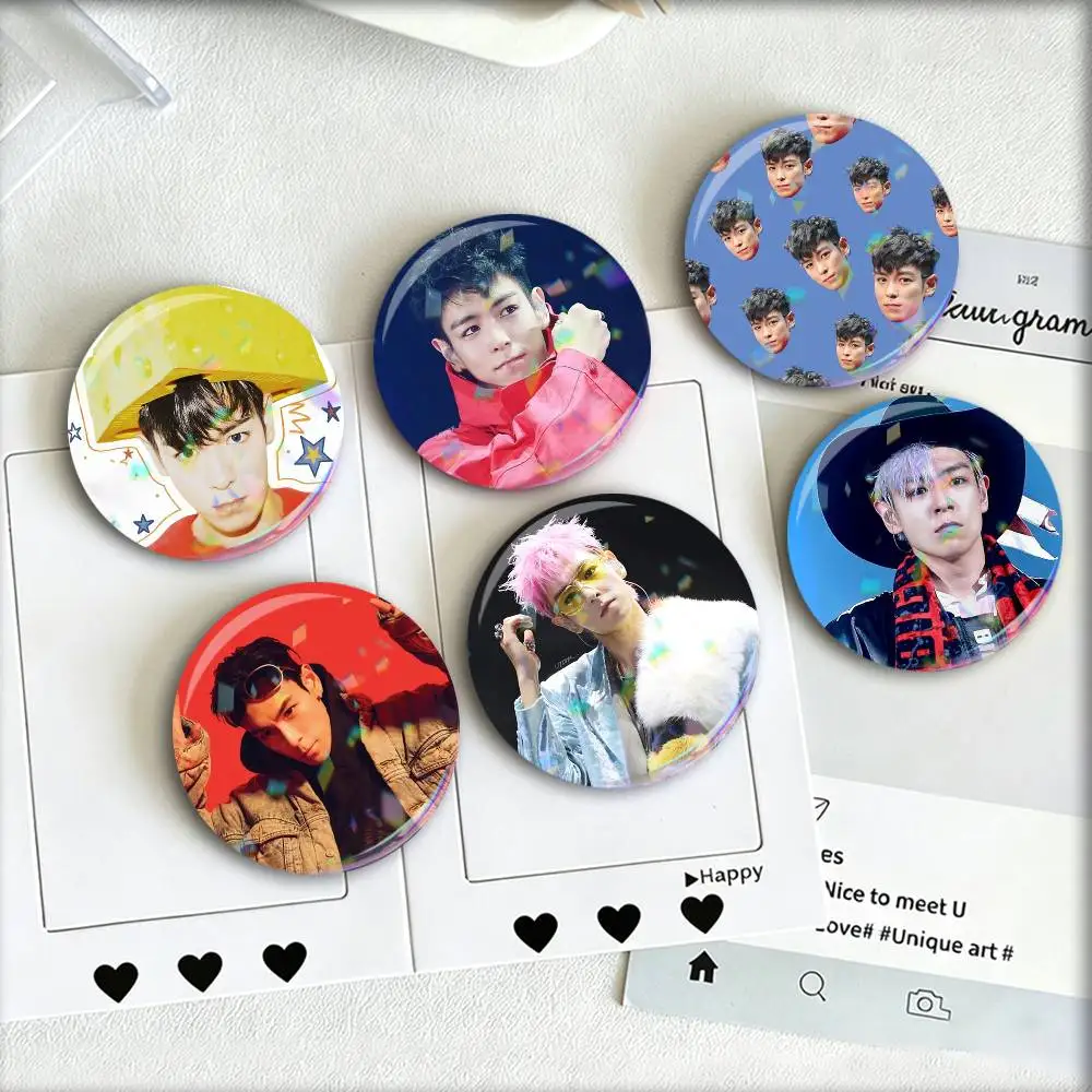 Pop Singer Choi S-Seung HyunS  Laser Badge Creative Pins Brooch for Bag Clothes Hat Decor Gifts Fans Collect