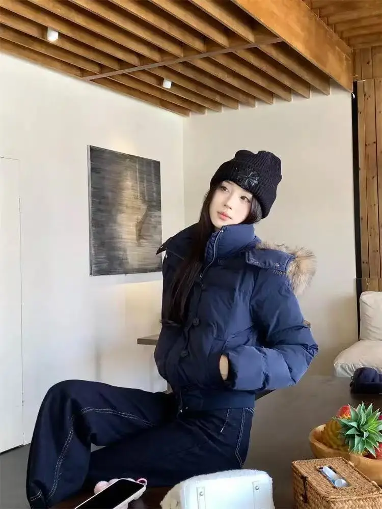 Inverno estilo retro americano engrossado com capuz algodão-acolchoado jaqueta campus estilo montanha escultura gola de pele design casaco feminino