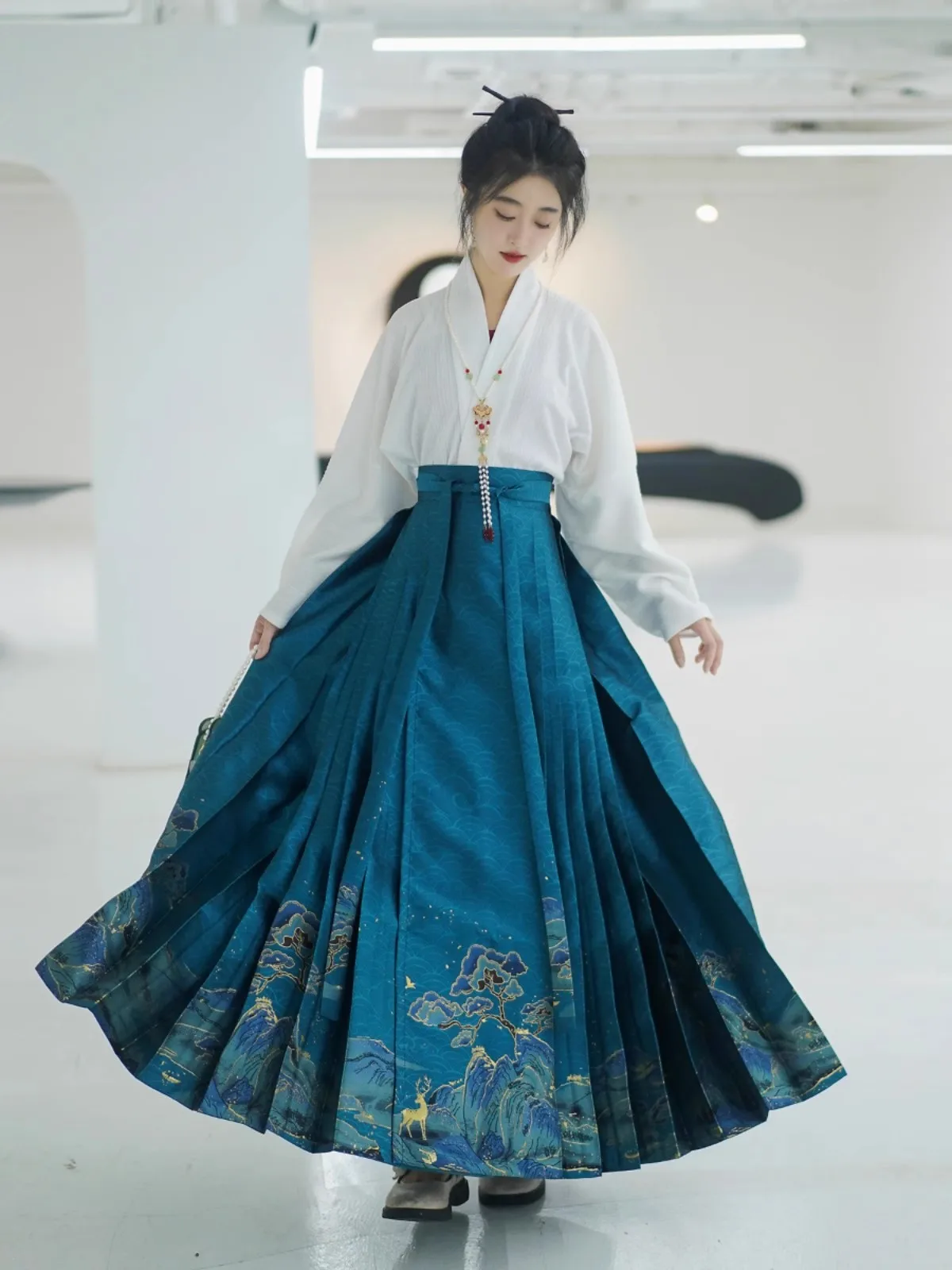 Women's Hanfu Daily Work Commute Improved Weaving Gold Ming System Half-Body Horse Mask Skirt Spring Autumn Hanbok Female
