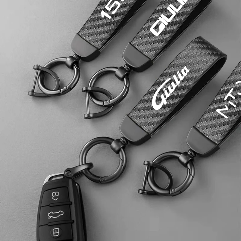 High-Grade Car Keychain Ring Carbon Fiber Metal Keychain Horseshoe Buckle for  Alfa Romeo 156 159 Mito Giulia Stelvio Giulietta