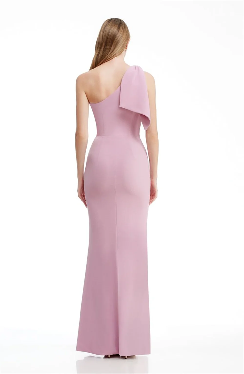 فستان LOVE DORIS Bridesmain 2025 أحمر الخدود بكتف واحد لحفلات الزفاف من الساتان بدون أكمام أنيق بطول الأرض حسب الطلب