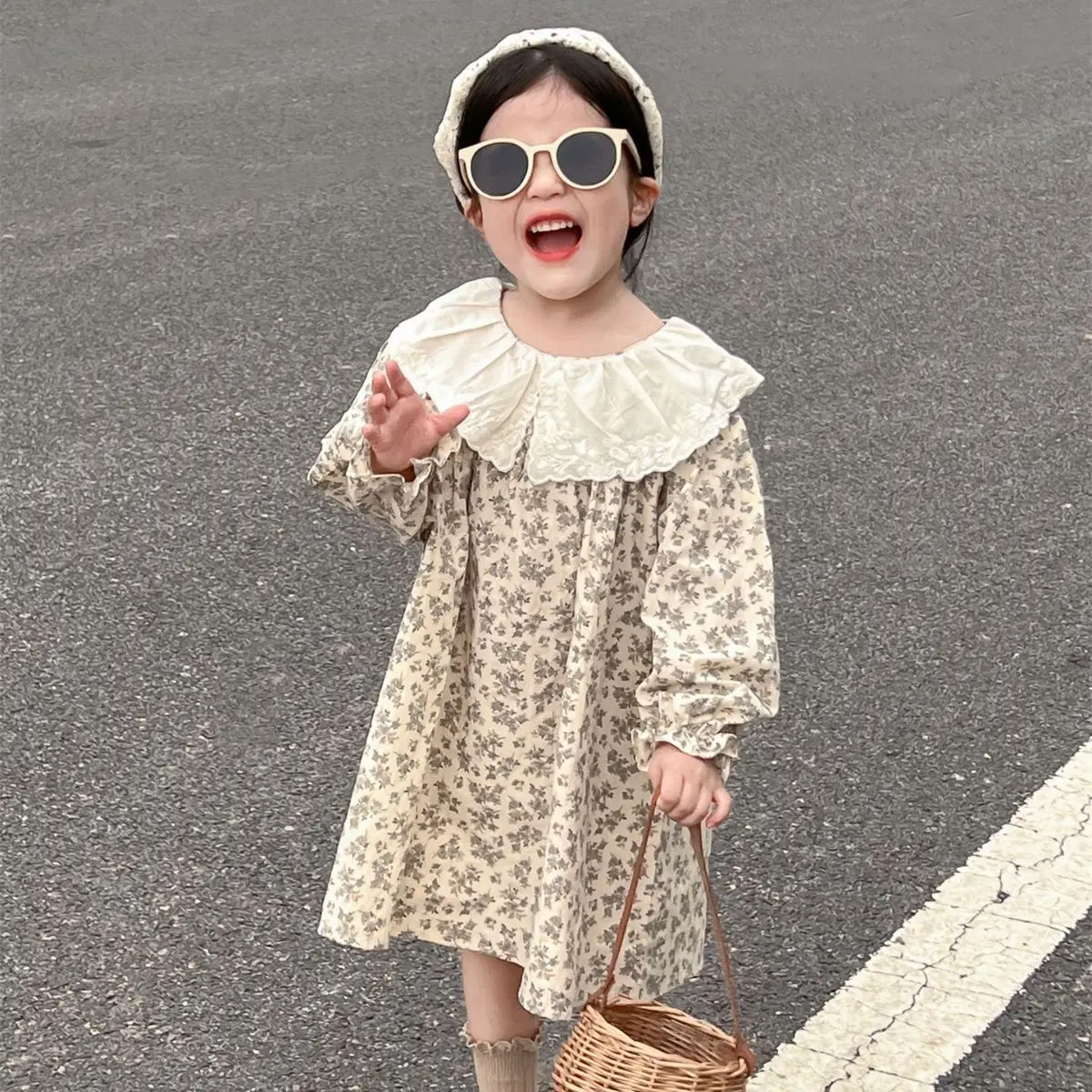 Dress Korean Girls Spring and Autumn Embroidered Lace Apricot Bottom Floral French Bubble Sleeve Princess Dress