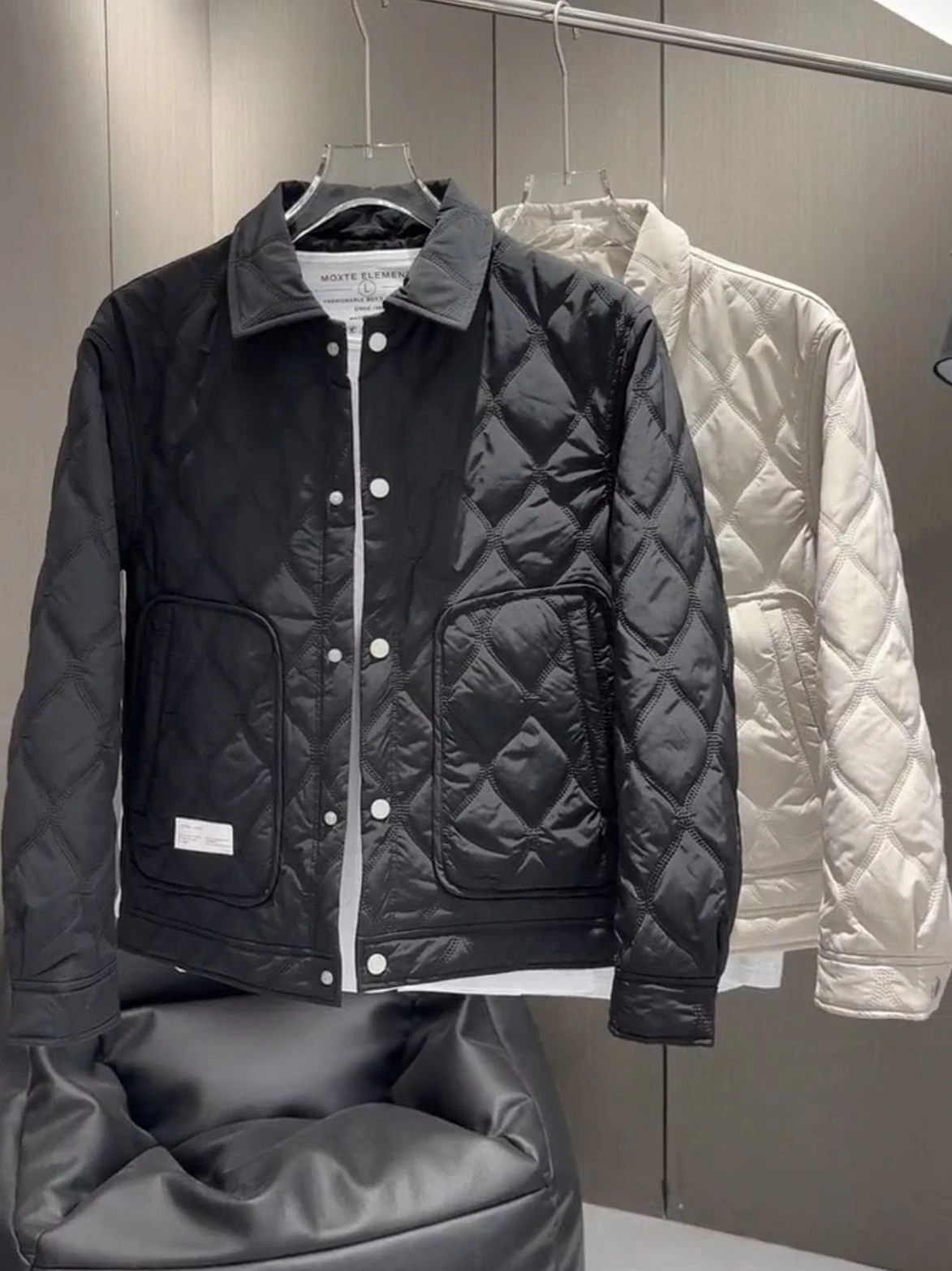 

Men's Winter Faion Simple Pure Color Loose Diamond Warm Casual Collar Jaet Coat Thiened Cotton Fabric Single Button