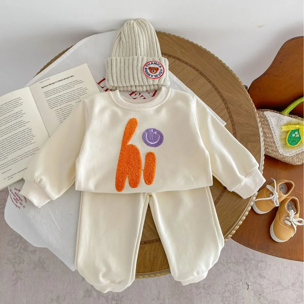 2024 Primavera Nuovo in Bambini Neonate Ragazzi Floccaggio Top Felpe + Pantaloni Harem Bambini Set di abbigliamento per bambini 2 pezzi 3M-4Y