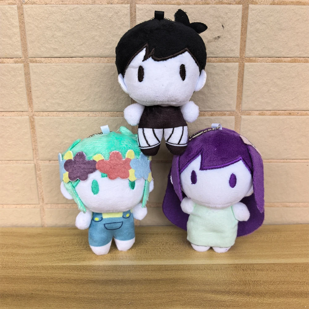 Auf Lager 10cm Cosplay Anime Spiel Omori Charakter Basil Sunny und Aubrey Plüschtiere Niedliche Cartoon Schlüsselanhänger Plüschpuppe