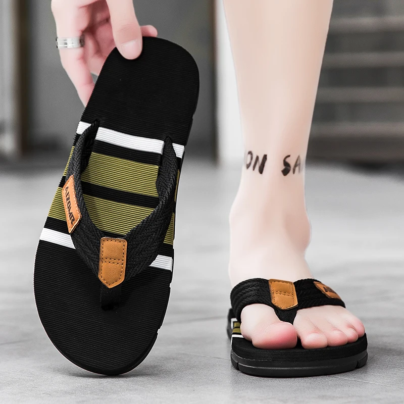 

Men's Flip-Flops, Summer Casual Fashion, Soft-Soled, Lightweight Sandals, Thick-Soled Flip-Flops, Trendy Outdoor Slippers for Men