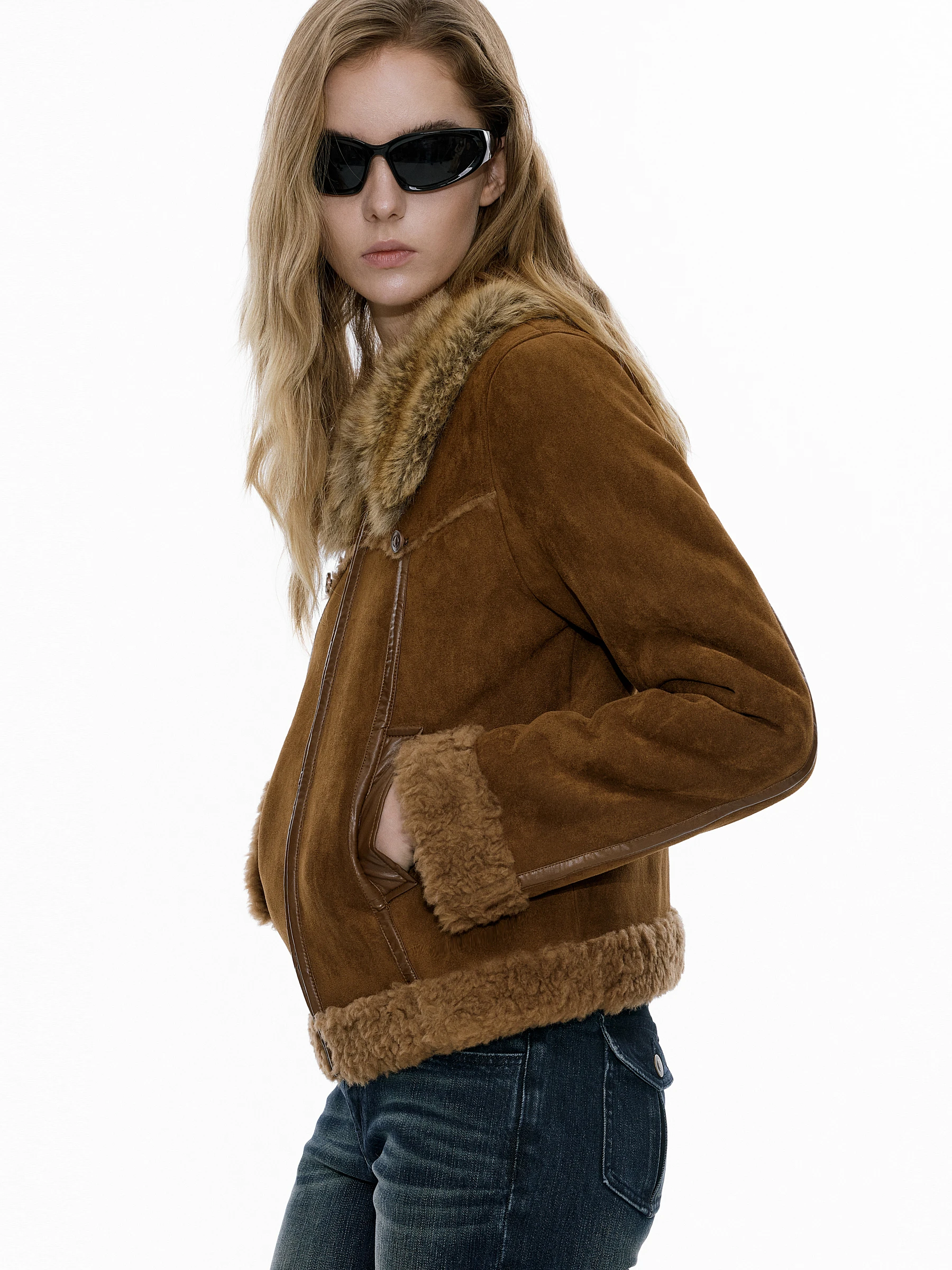 AYF 取り外し可能な毛皮の襟革と毛皮一体型ショートジャケットヴィンテージスタイルの女性のアウターウェア冬オリジナルデザイン