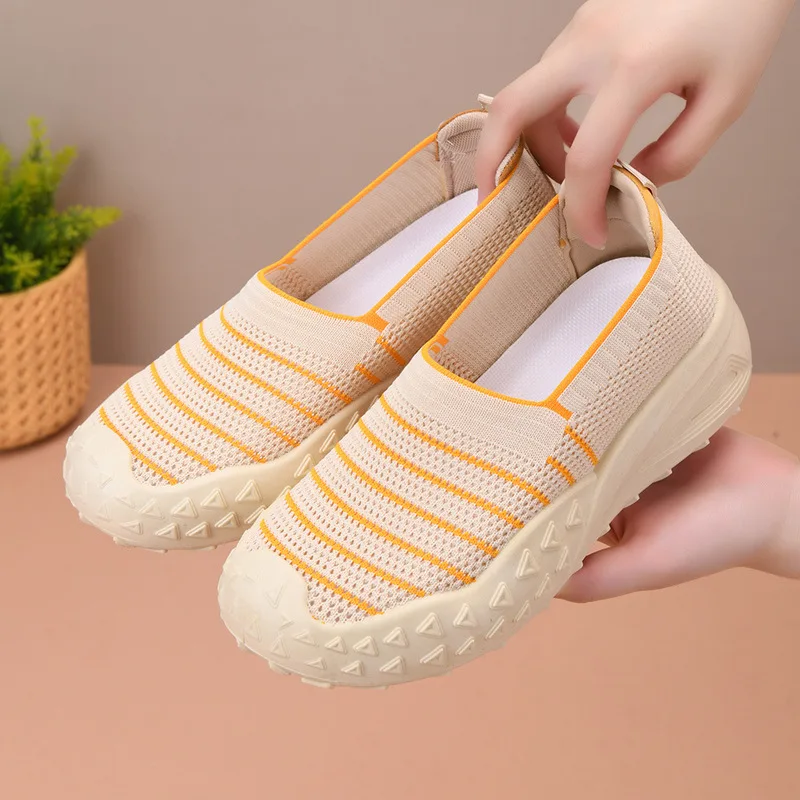 2026 Women's Fashion Casual Style Versatile Mesh Comfortable Soft Bottom Anti slip Wear resistant Outdoor Breathable Sports Shoe