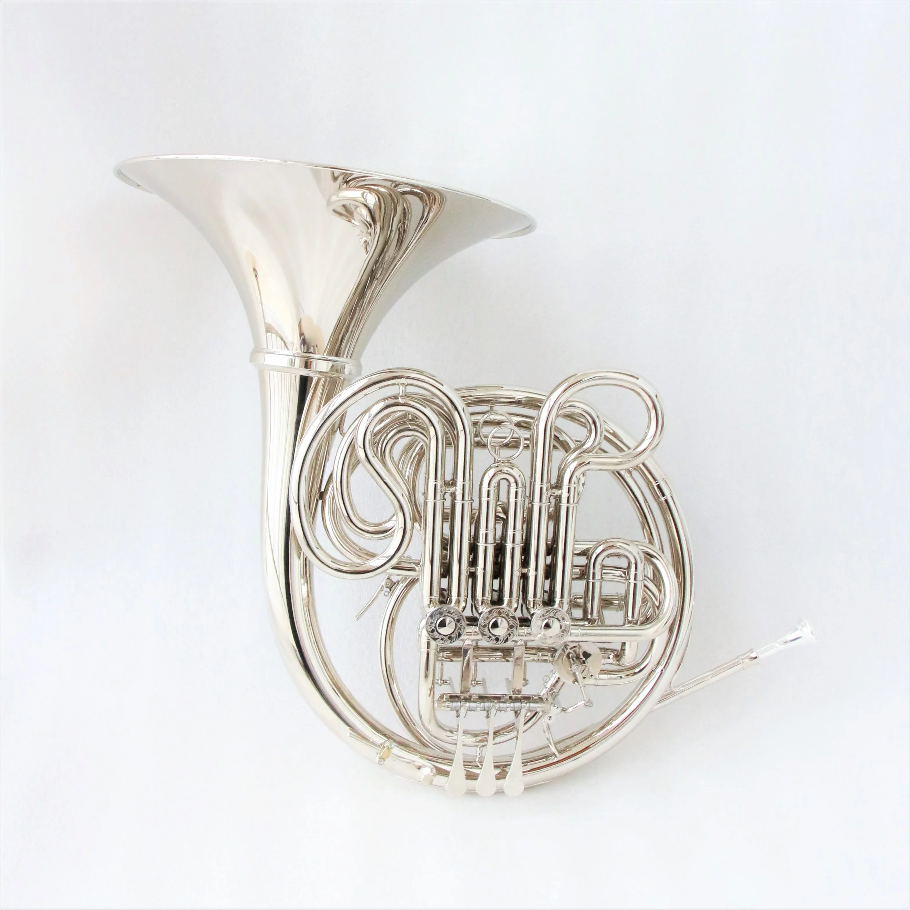 

Alexander 103 French Horn High End Professional Double French Horn for Sale Copy 103 Series Nickel Plated French Horn