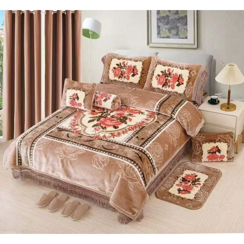 Custom LOGO for 12PCS Raschel Blanket Set King Size Embossed Bedding with Matching Carpet for Winter