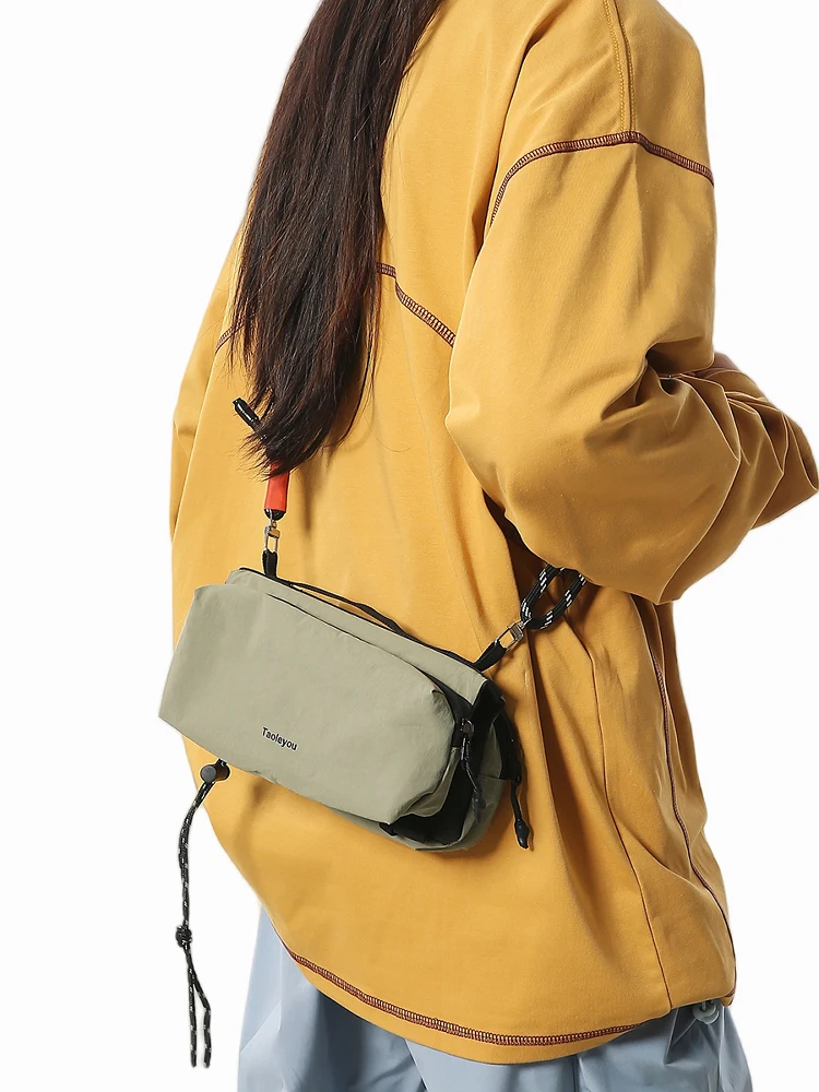 

Outdoor Sports Water Bottle Bag Portable Crossbody Bag for Men And Women Lightweight Cycling Hiking Ox Cloth Bag