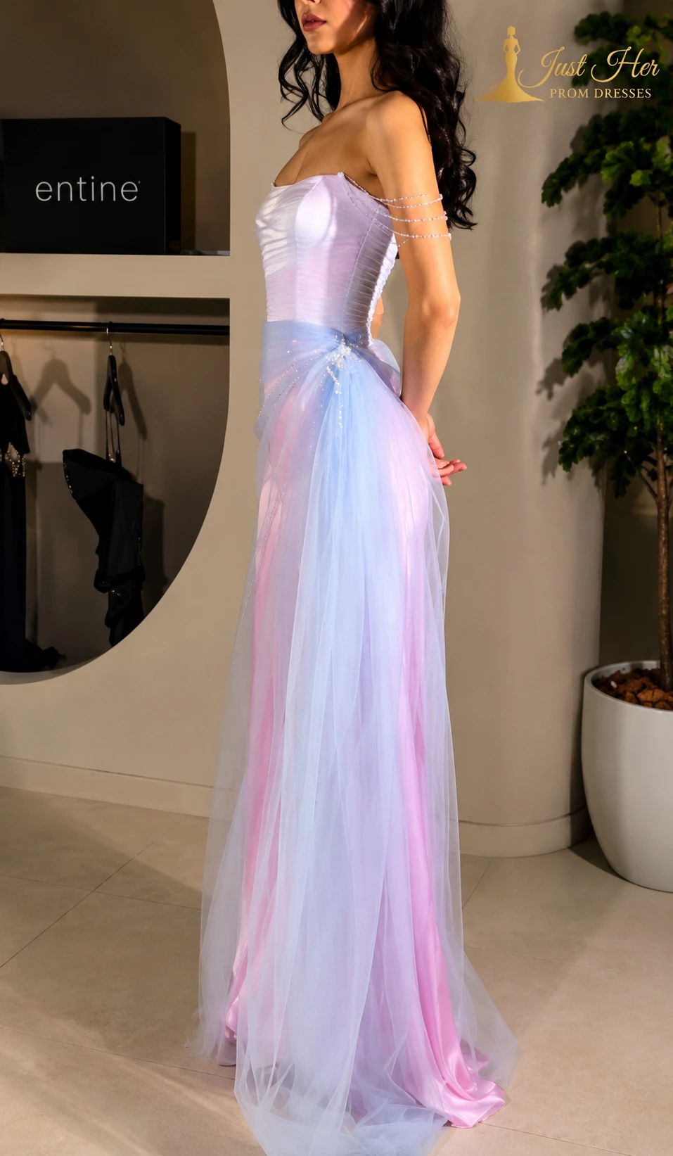 Elegant Strapless Gradient Tulle A-Line Prom Dress Ruched Bodice Crystal Chain Straps Long Evening Formal Gown 2026
