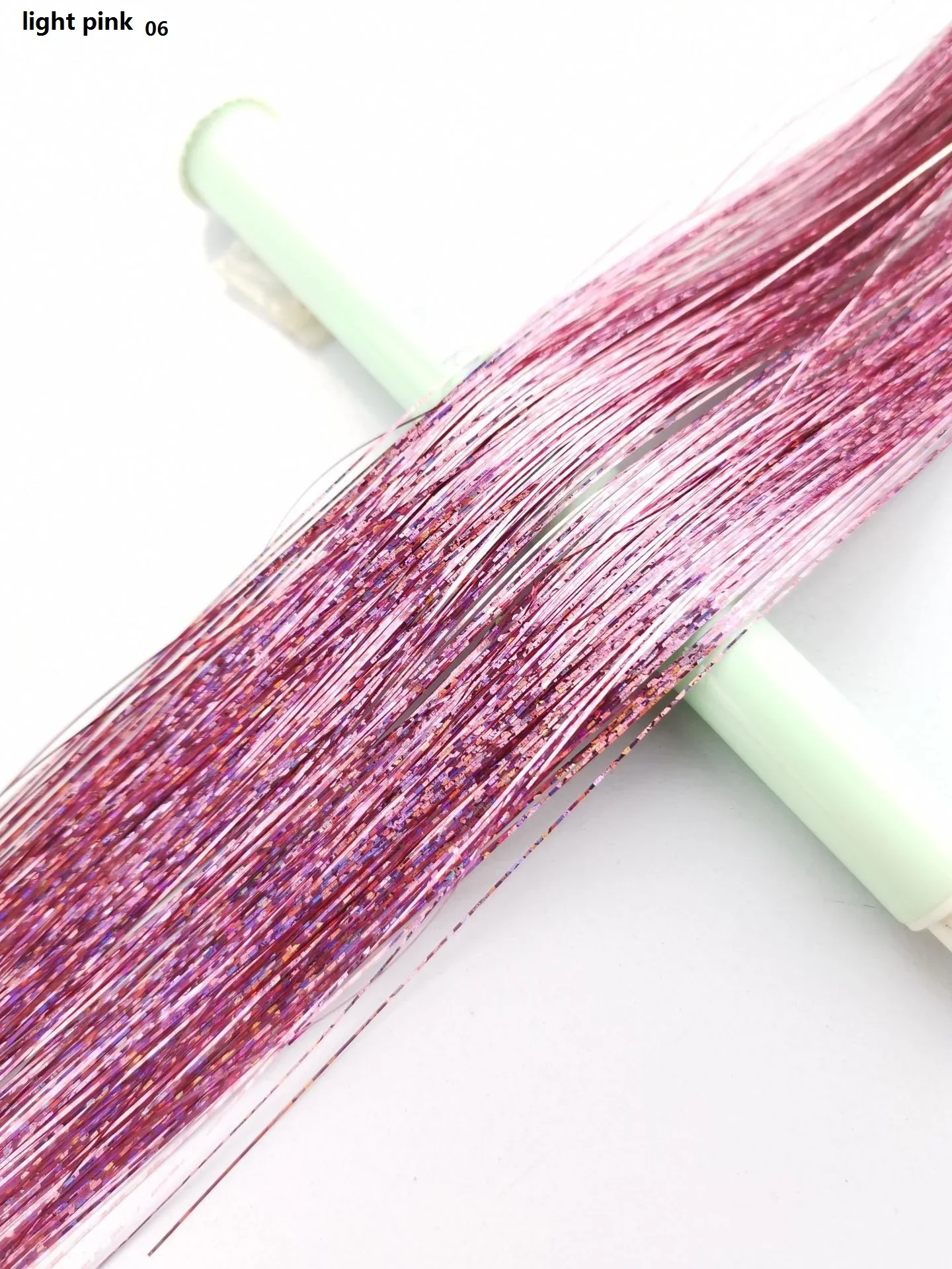 150 Stränge Bunter Glitzer-Haarverlängerungen, 100 cm Lang, Holografische Haaraccessoires für Partys und Veranstaltungen – Detail 8