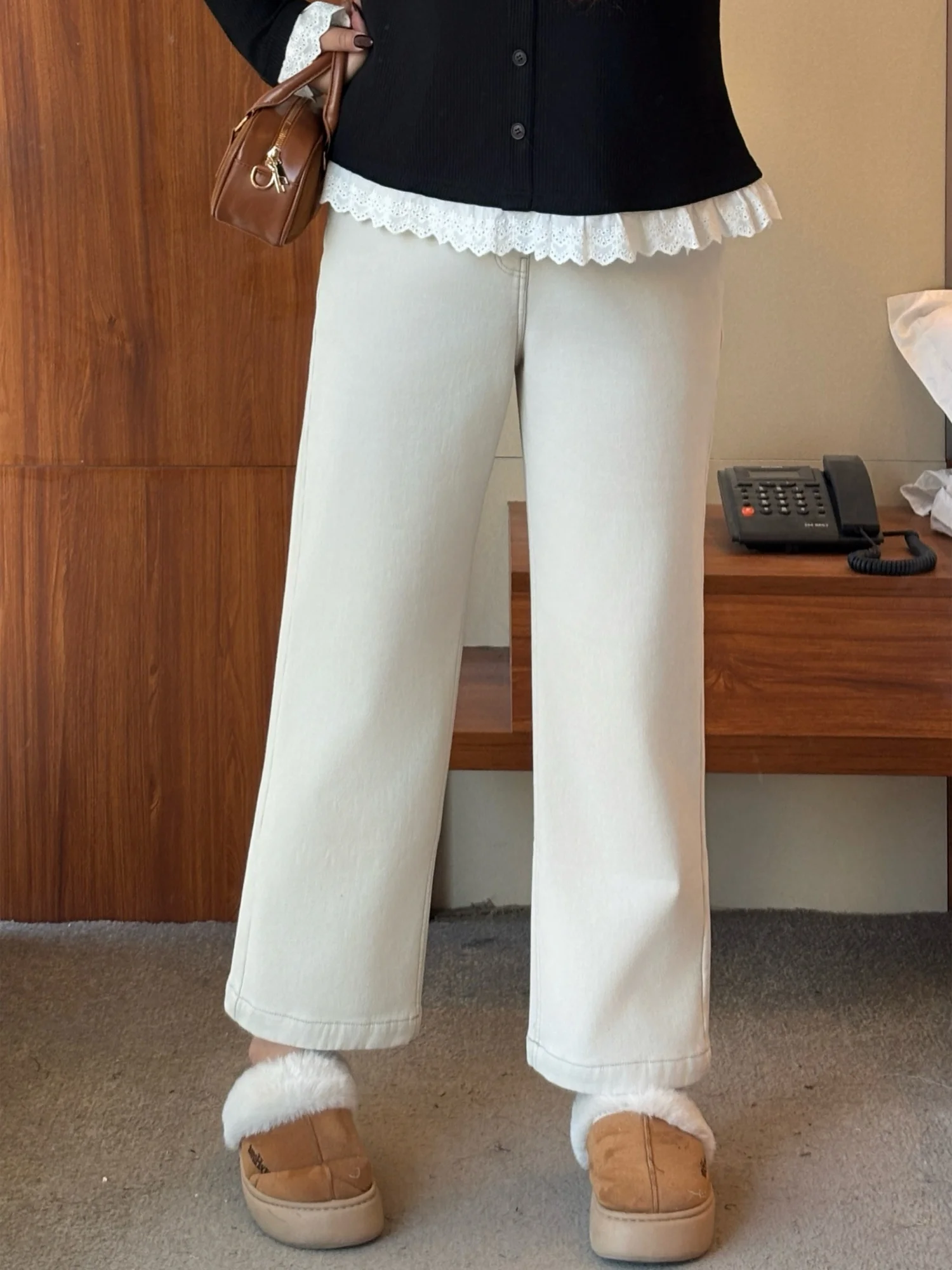 

Женские зимние джинсы больших размеров с высокой талией, на флисовой подкладке, широкие, прямого кроя, универсальные, для повседневной носки, из смесового хлопка и денима