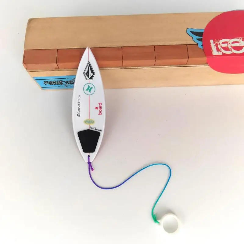 Mainan papan selancar jari Mini, mainan Fidget papan selancar ujung jari Skateboard gadget mainan anak-anak