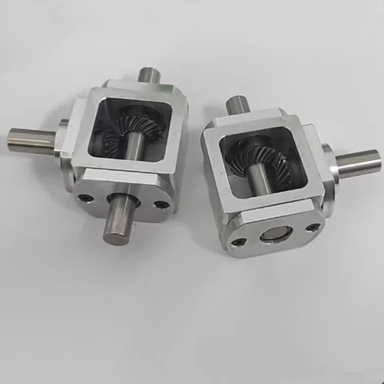 Small 1:1 T Type Cross Commutator Shaft Diameter 10mm Right Angle Drive Gearbox Bevel Gearbox Rotation
