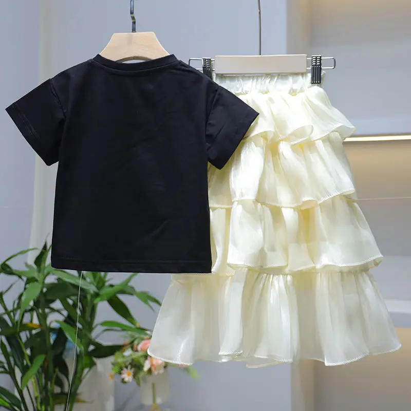 Childrens Sets Girl Short Sleeve Skirt New Sweet Bow Hot Drill Cake Summer Wear Fashion 2024 Simple Round Collar Bows