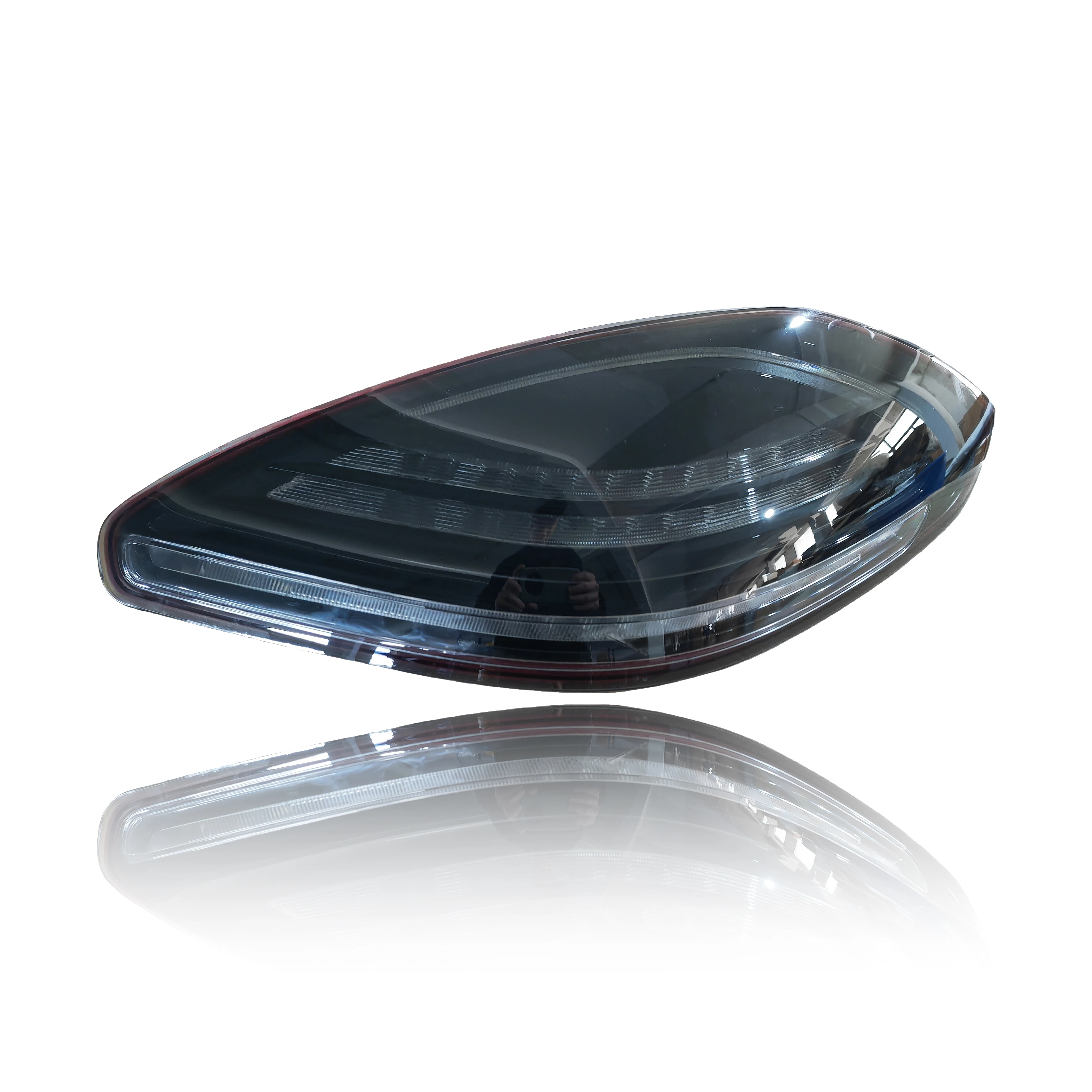 Car LED Tail Light Rear Lamp Car Accessories for 2014-2016 Porsche Panamera 97063143104 97063143204 Rear Light Assemblies