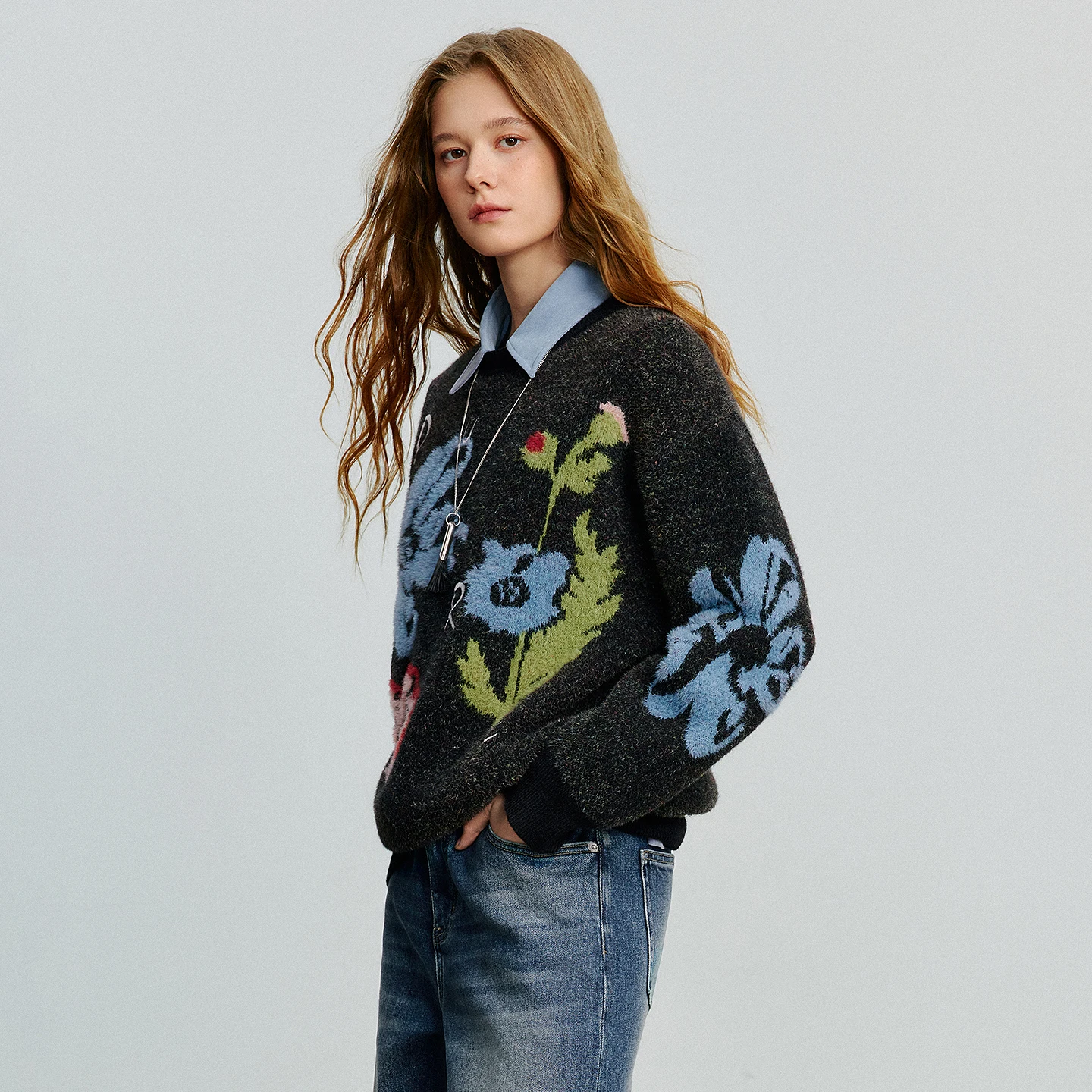 TOYOUTH سترة نسائية 2025 خريف جديد مخملي نمط الأزهار الجاكار كم طويل البلوز القمم