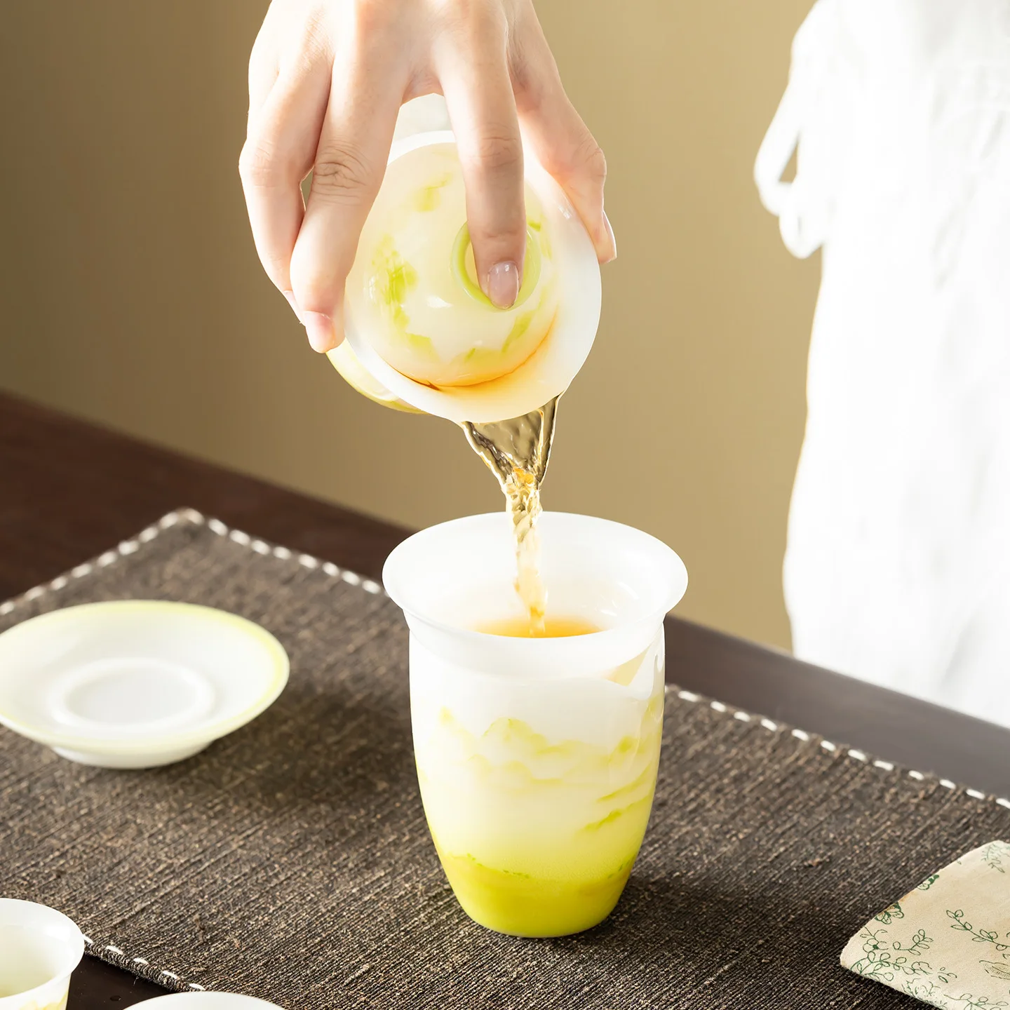 Unprocessed Jade Green Mountain Lidded Bowl Tea Set Hover Gaiwan Advanced Sense Niche Ware