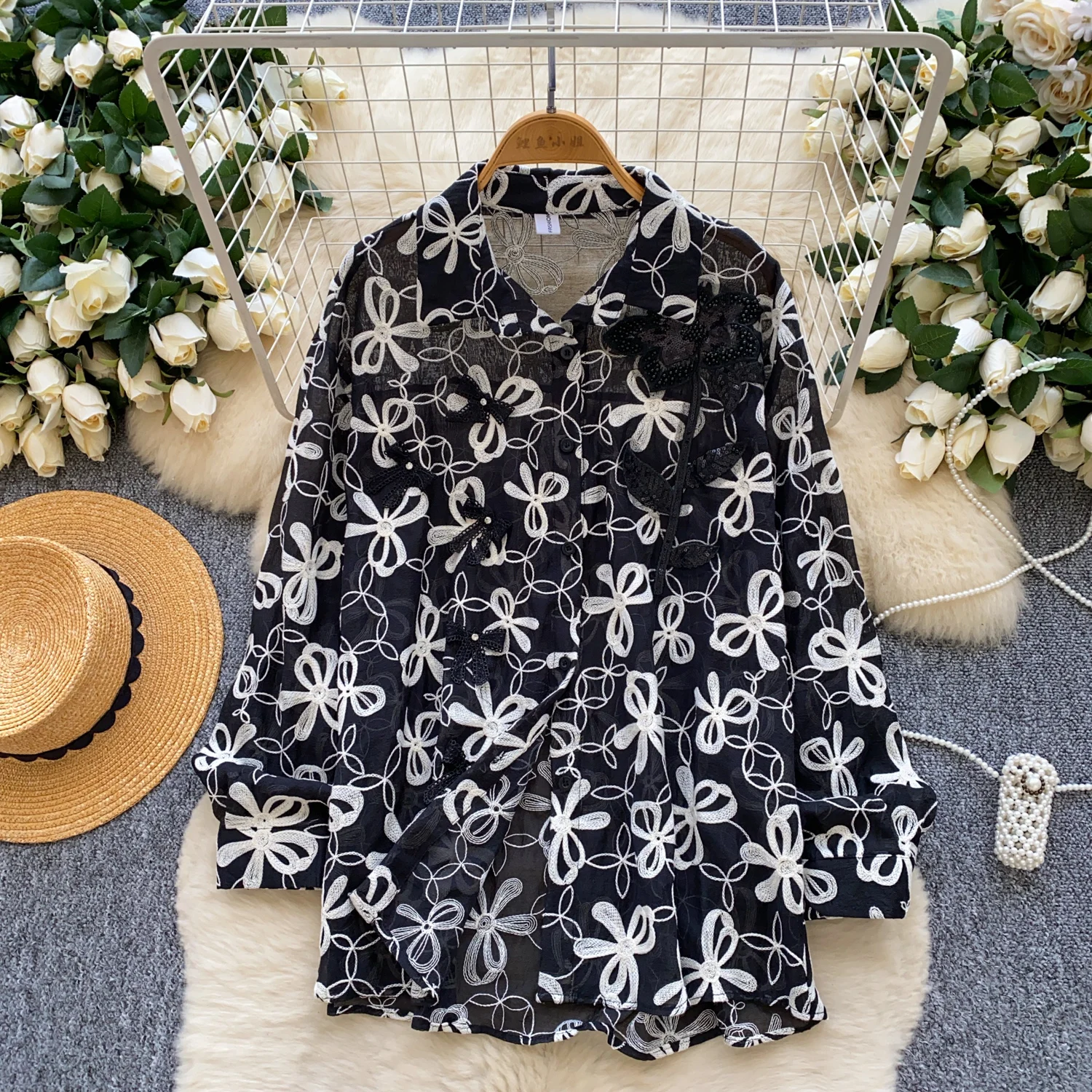 เสื้อเบลาส์แขนยาวผ้าตาข่ายปักลูกปัดหวานๆ สำหรับฤดูใบไม้ร่วงปี 2025 ทรงหลวม กระดุมแถวเดียว เสื้อเชิ้ตผู้หญิง คามิซา เฟมินีนา