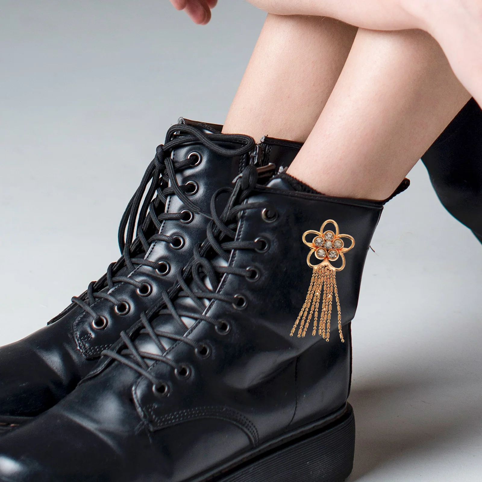 

Rhinestone Tassel Accessories Shoe Charms Jewelry for Sneakers Women Personalized Fringe Decor Crystal Alloy Metal Tassel Shoe