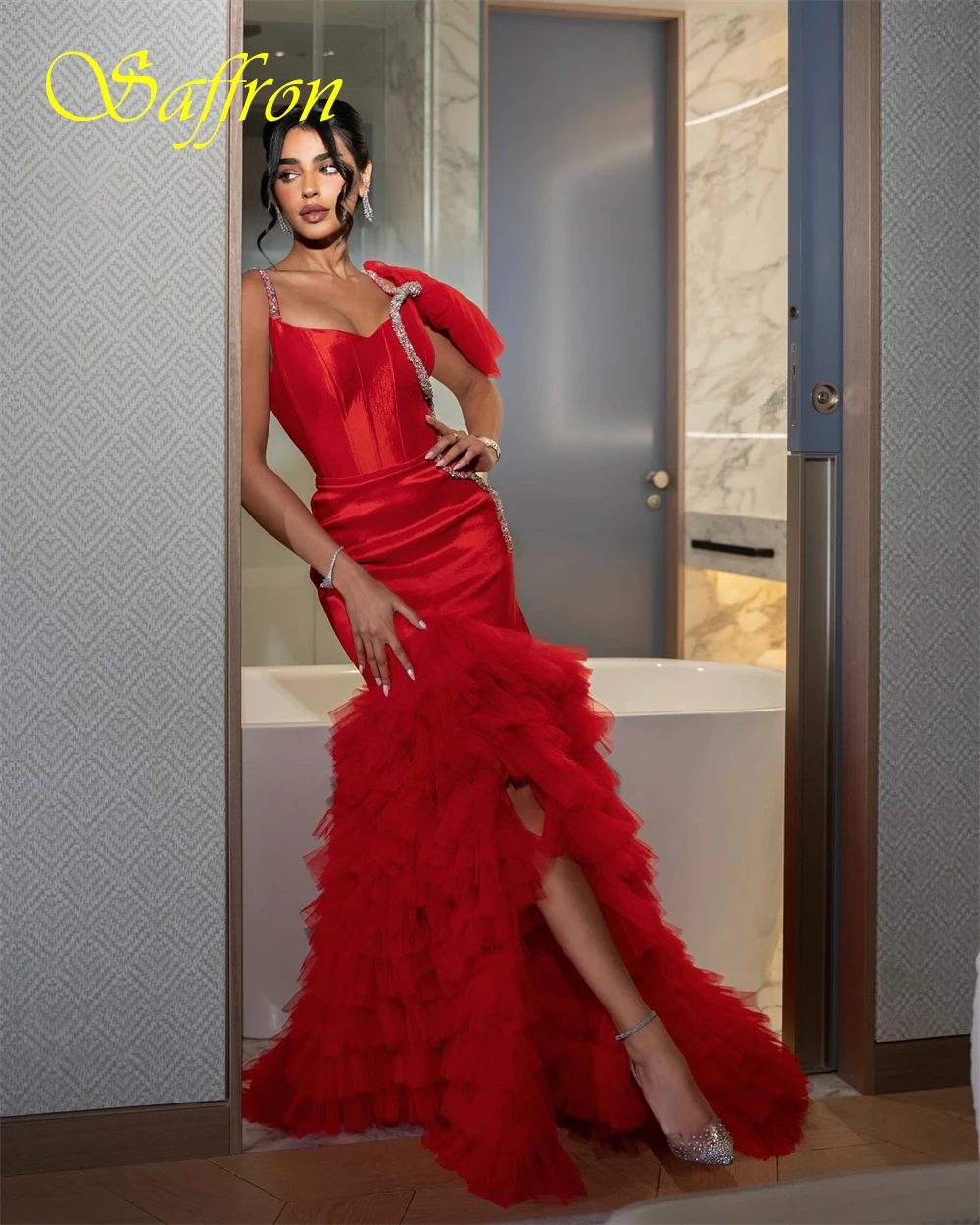 تخصيص الخامس الرقبة الساتان حورية البحر مساء اللباس حساسة كريستال حزب فساتين كلاسيكية الجبهة الشق فساتين المناسبات الخاصة