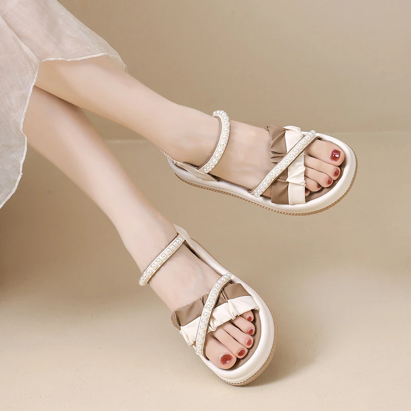 Sommerliche neue Rundkopf-Sandalen mit dicker Sohle, bequeme, lässige, modische, heiß begehrte, sexy, elegante Perlen-Sandalen für Damen