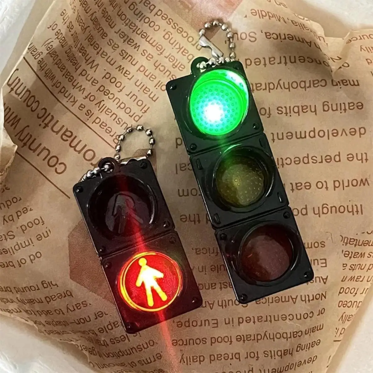 3D Traffic Light Keychain Light LED Luminous Keyring Glowing Charms Bag Pendant Funny Creative Key Ring