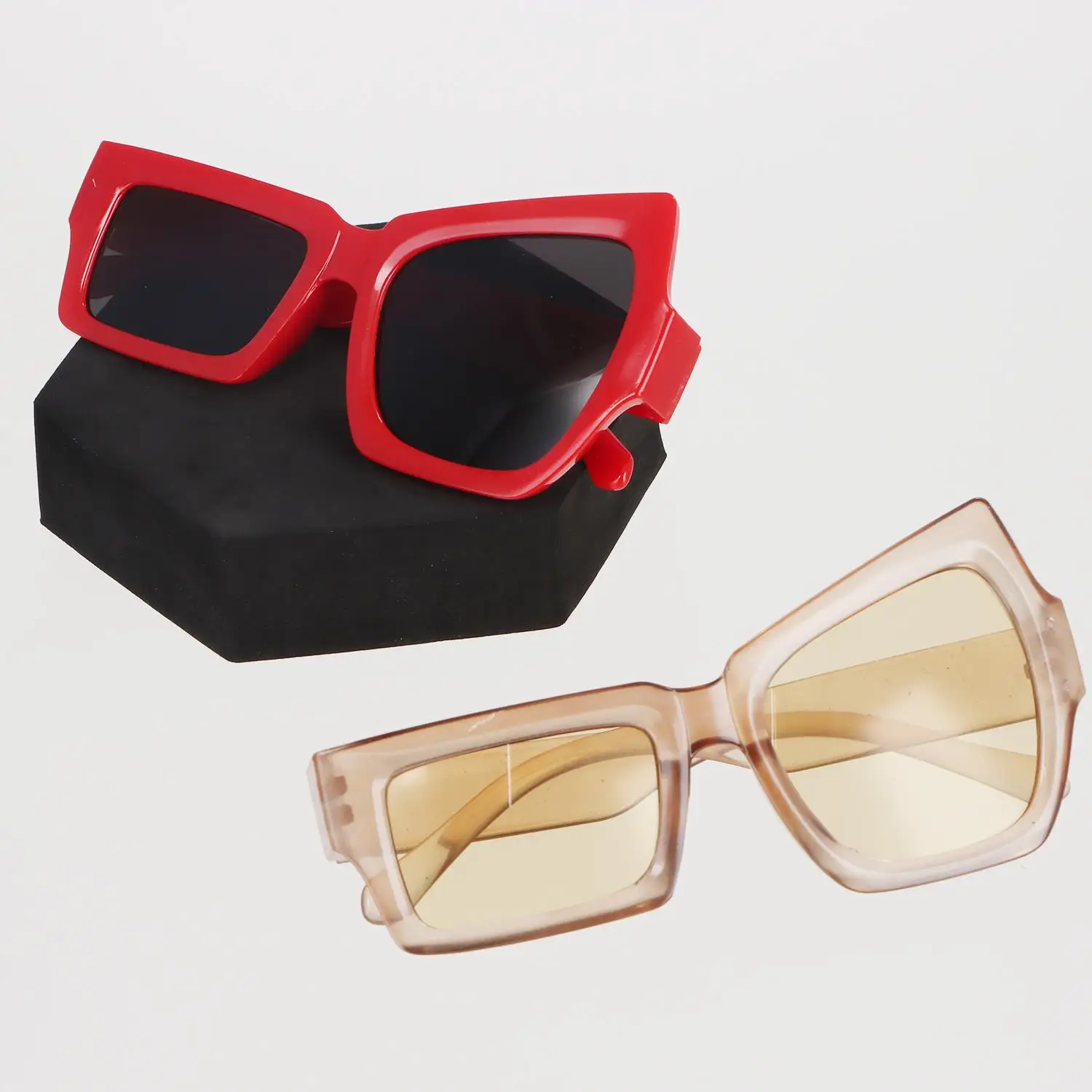 

Square Vintage Sunglasses Men Women Brand Designer Irregular Sun Glasses Fashion Retro Outdoors Shades