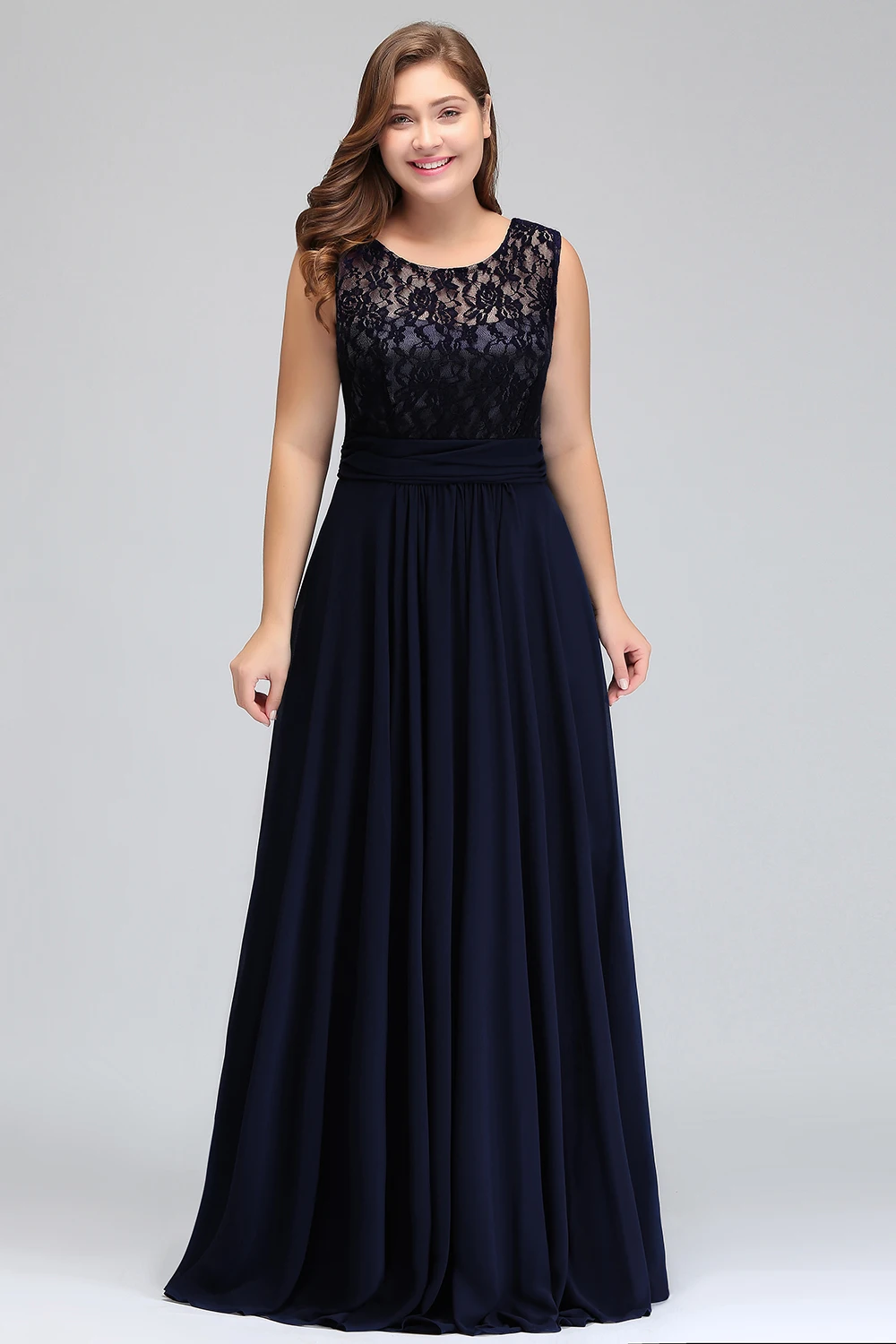

2024 New Navy Blue Lace Bridesmaid Dresses For Women Sexy V Back Long Wedding Formal Evening Party Prom Gowns Plus Size Robe