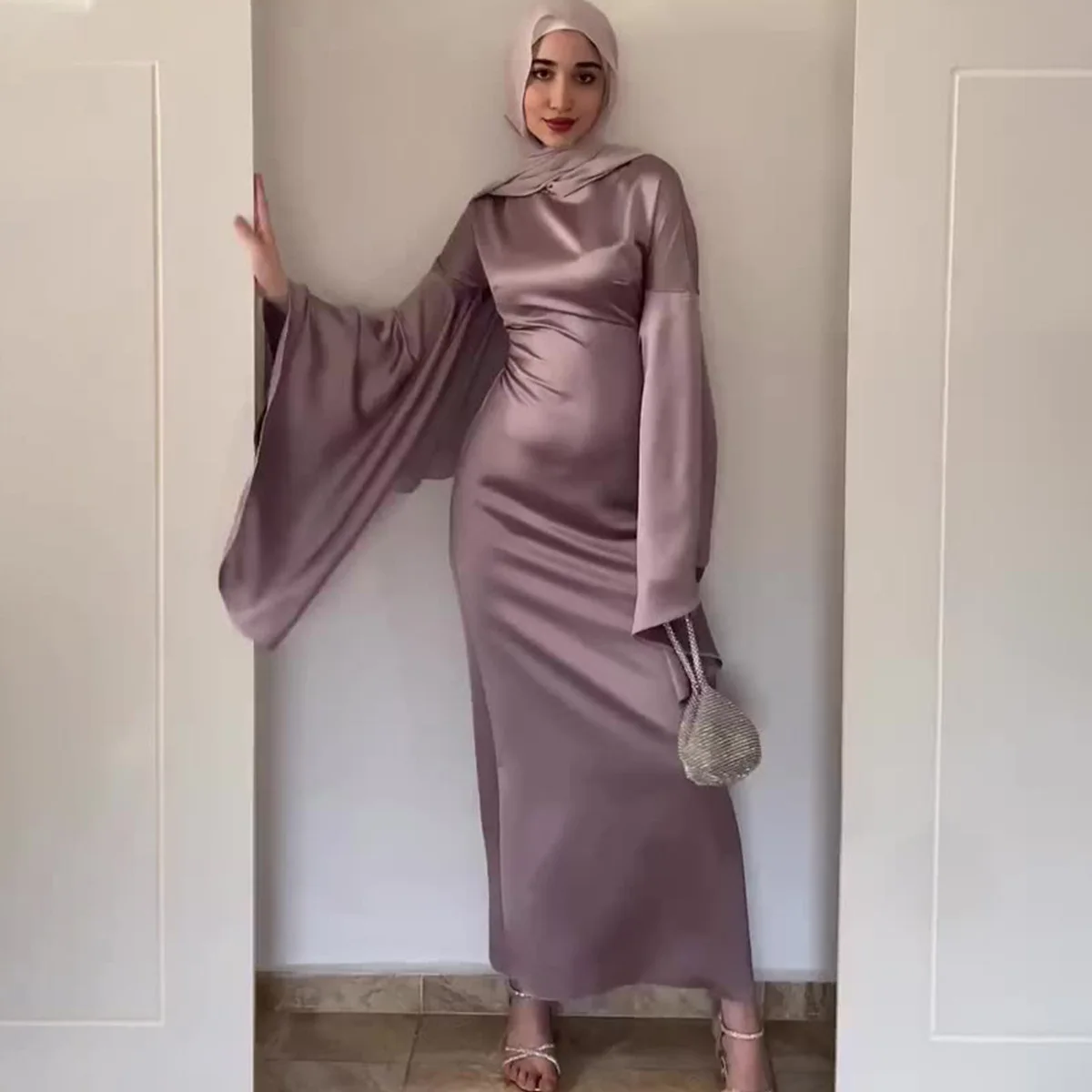 2024 Muslim Modest Dress for Women Eid Arab Abaya Dubai Dress Islamic Daily Long Sleeve Clothing Turkey Solid Color Coat Robe