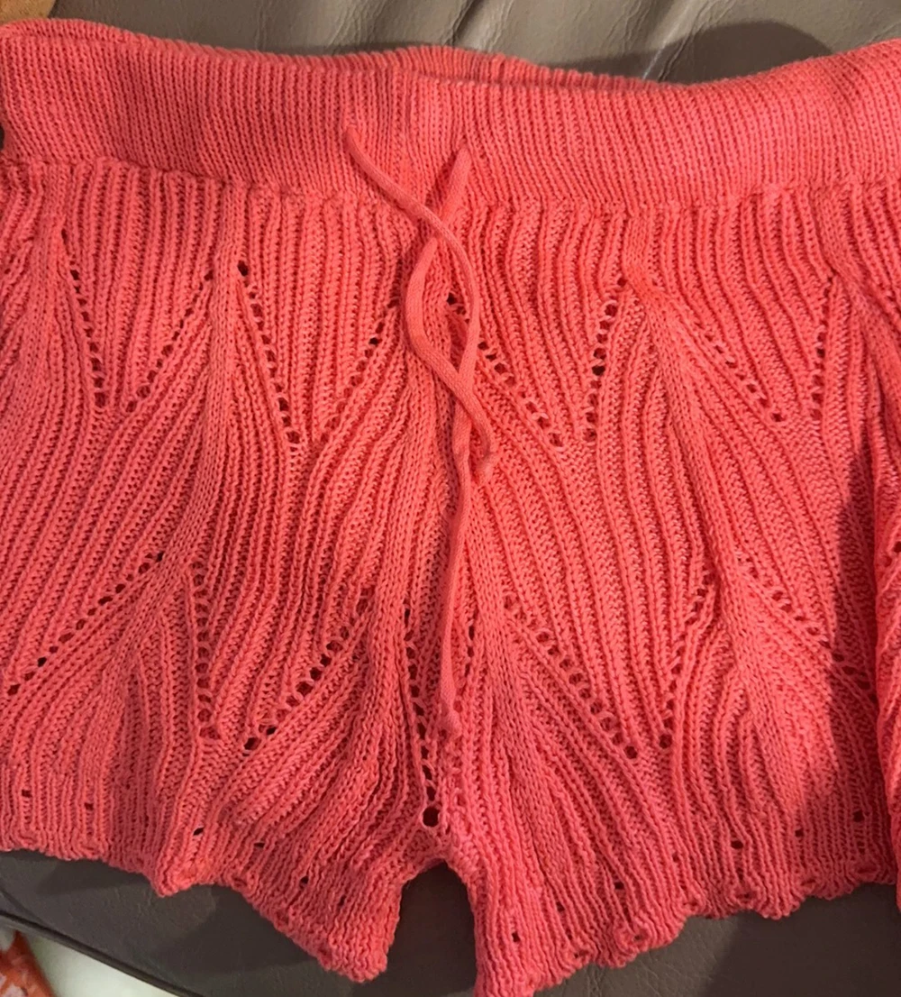 Calções de tricô feminino com cordão oco cintura elástica malha férias biquíni bloqueado shorts cor sólida preto calções de banho