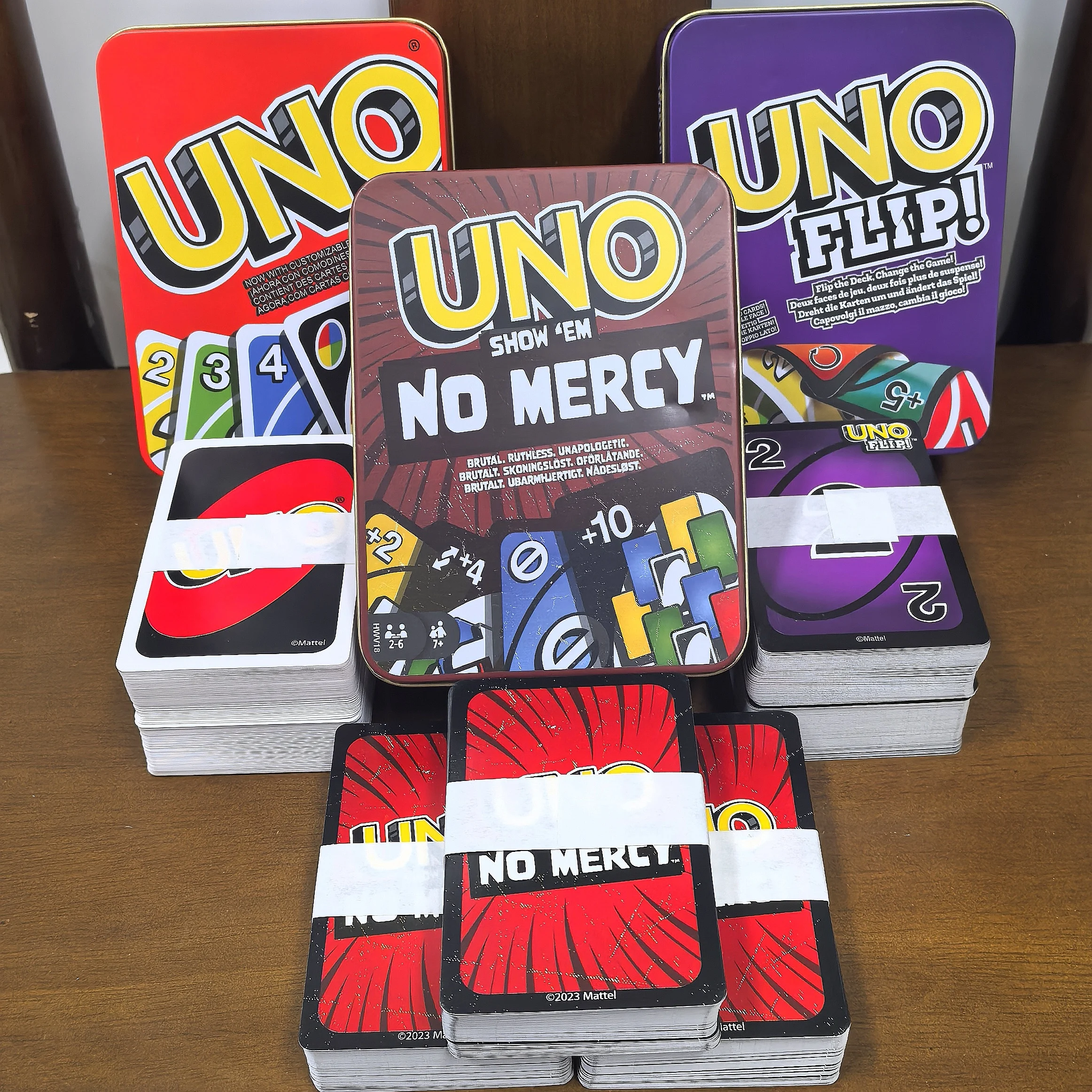 

Карточная игра Mattel Iron Box UNO SHOW EM NO MERCY FLIP! Карточная игра UNO 234 для детей и семейных ночей, вечеринок, путешествий, кемпинга, игрушек