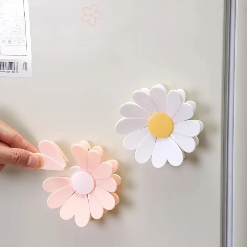 

Magnetic Daisy Sealing Clip | Refrigerator Sticker | Food Snack Bag Sealer | Office Document Organizer Clip