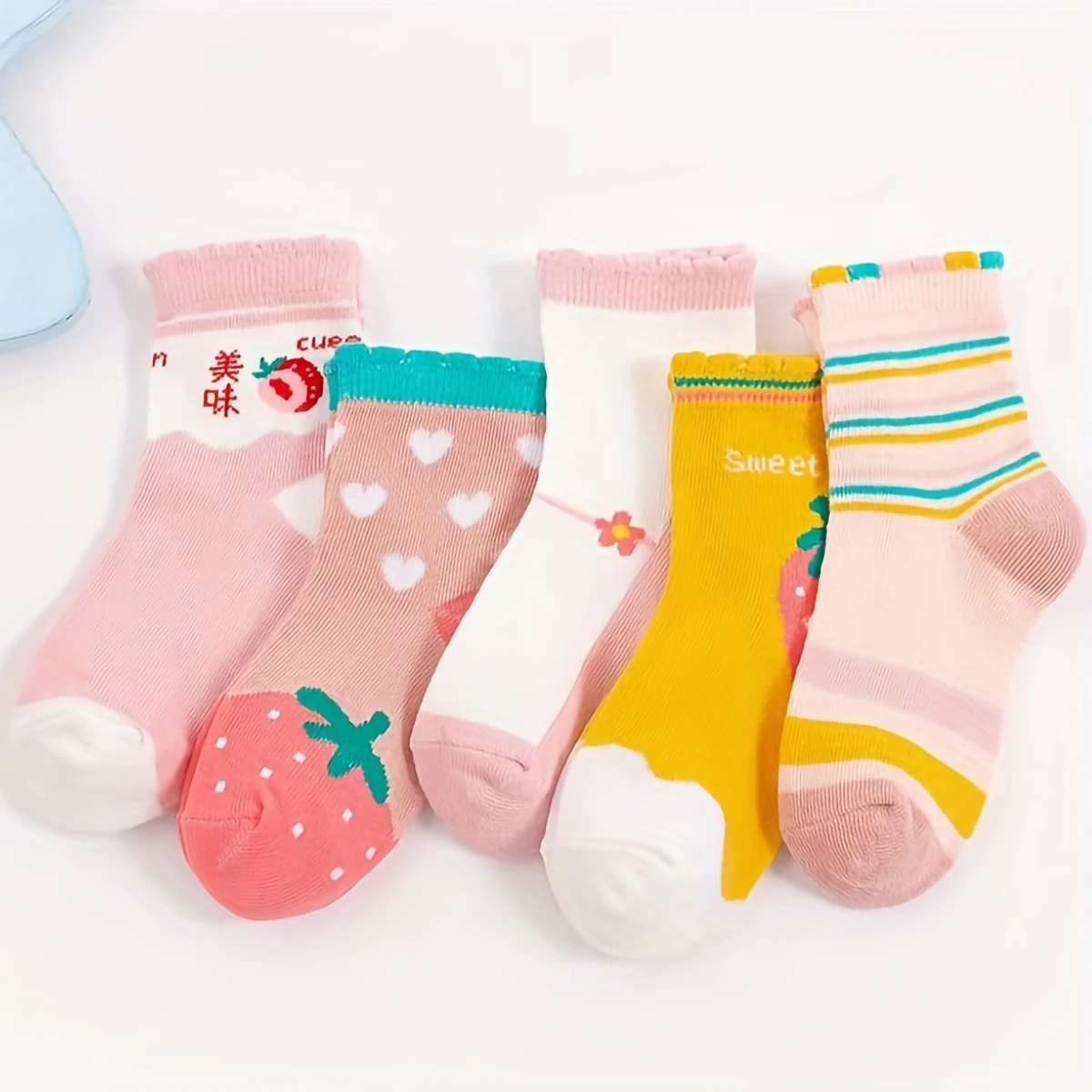 5 pairs of autumn and winter new children\'s cotton socks girls middle tube lace striped socks sports children\'s socks