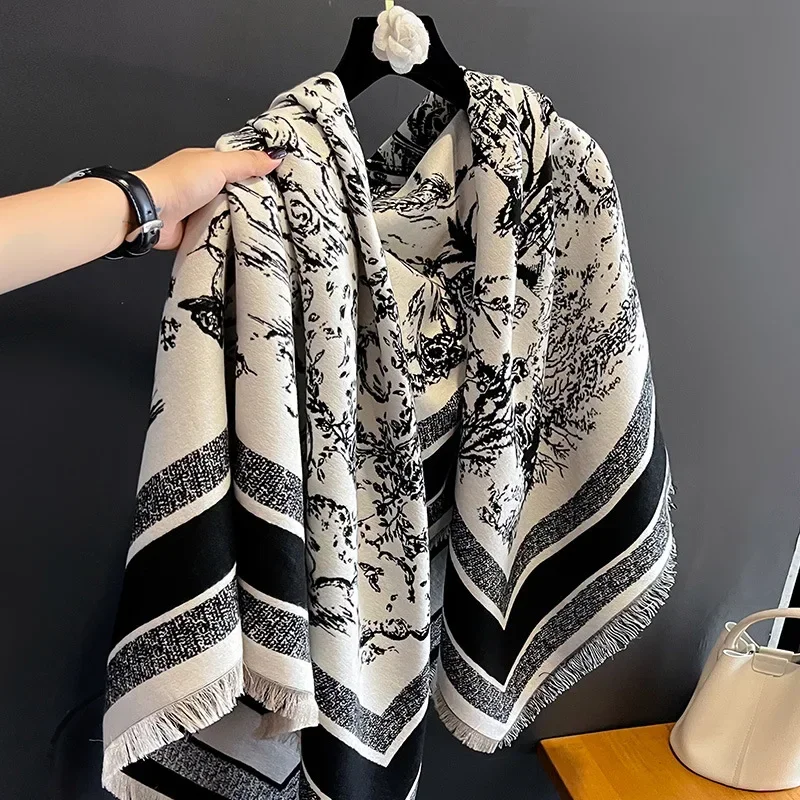 2024 Autumn Winter New Imitated Cashmrer Sqaure Scarf Women Outdoor Luxury Large Thick Scarf Keep Warm Soft Shawl 130*130cm Lady