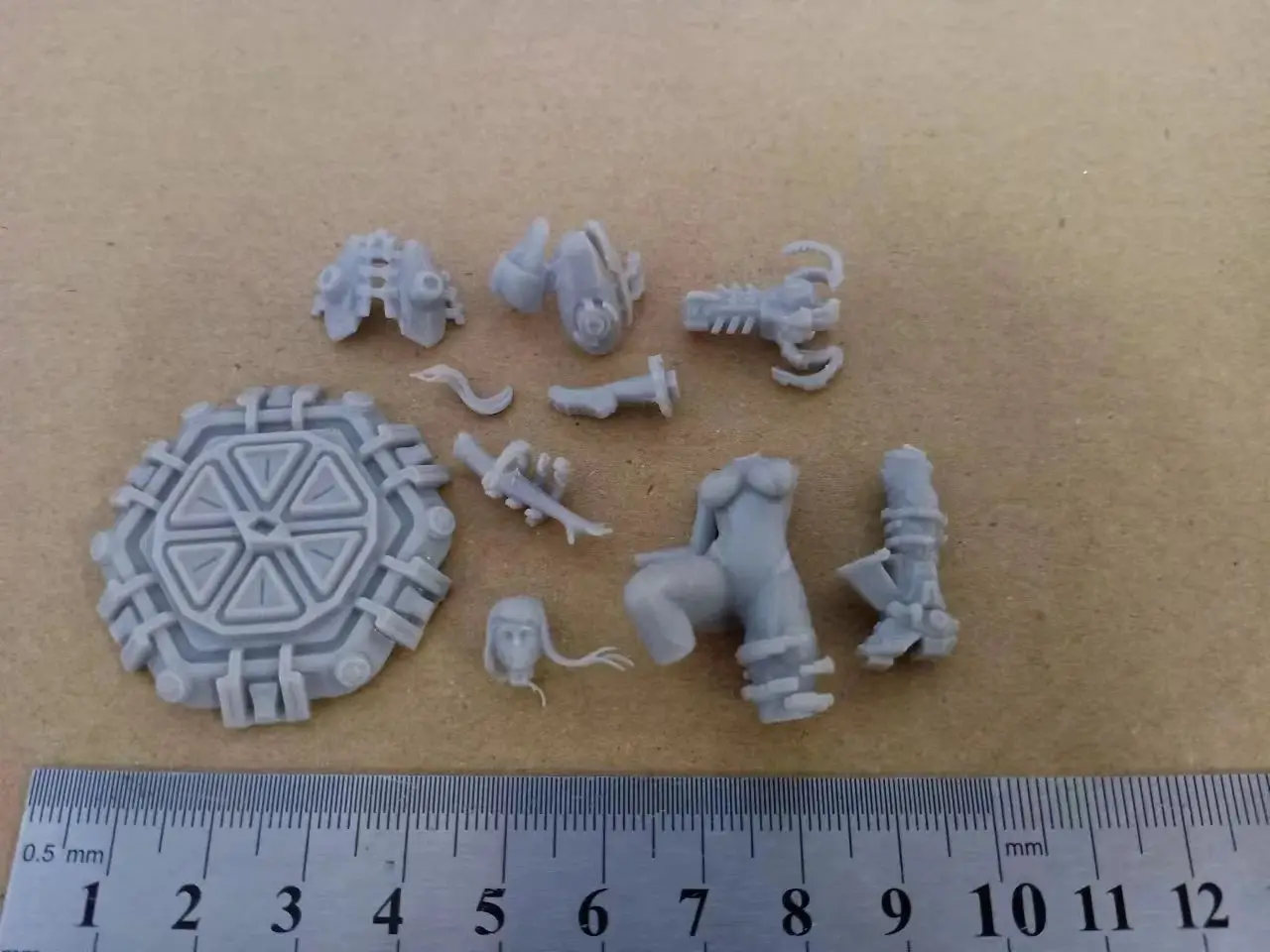 Figura de resina a escala 1/24 Samus Aran NSFW DIY dos versiones ensamblar modelo Kit juguete de escultura sin montar y sin pintar