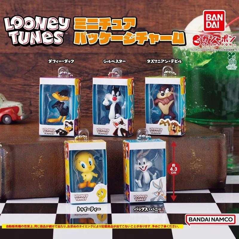 Bandai Gashapon Looney Tunes Mini Figure Keychain Pendant Daffy Duck Bugs Bunny Tweety Boxed Collectible